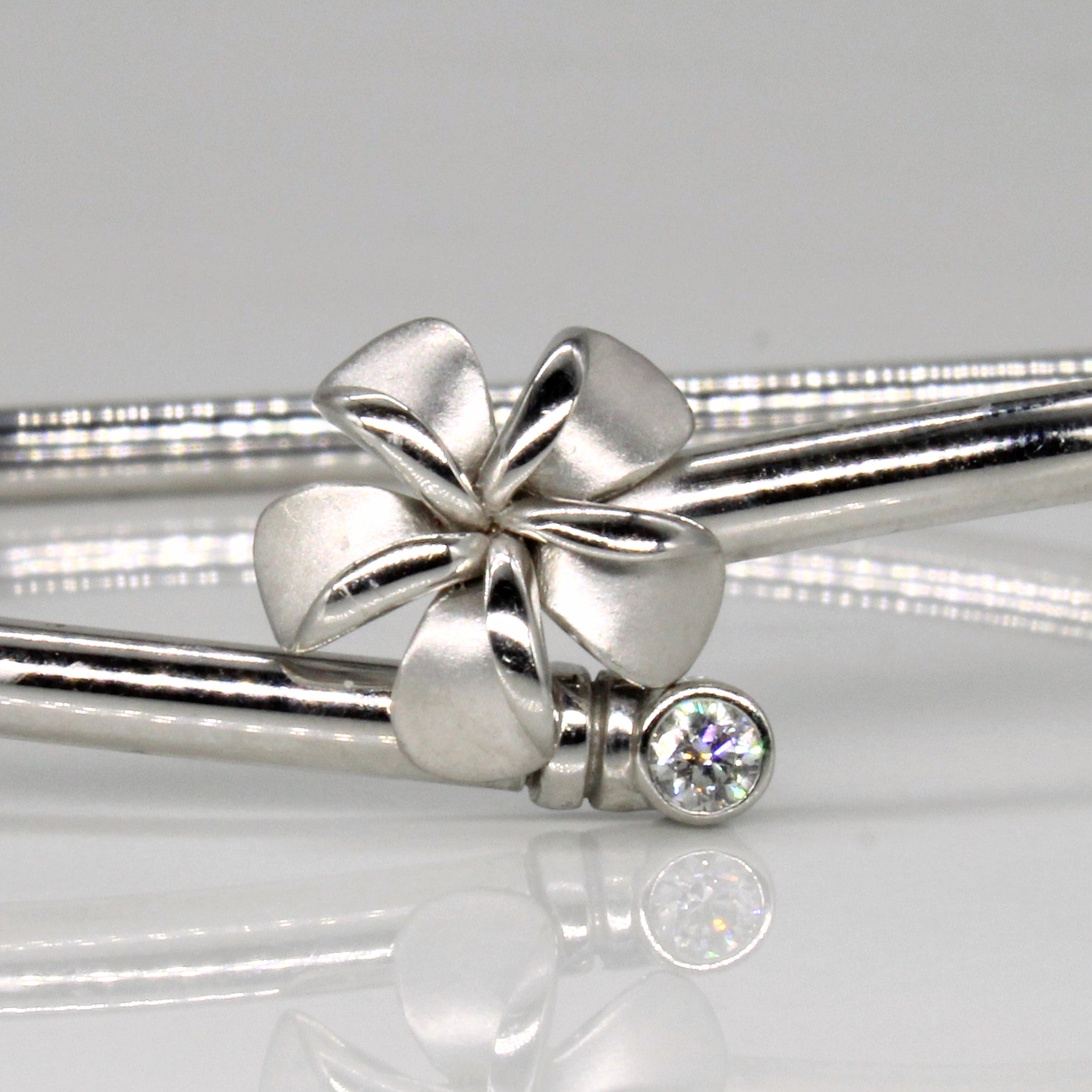 Diamond Floral Bracelet | 0.07ct | 7.5" |