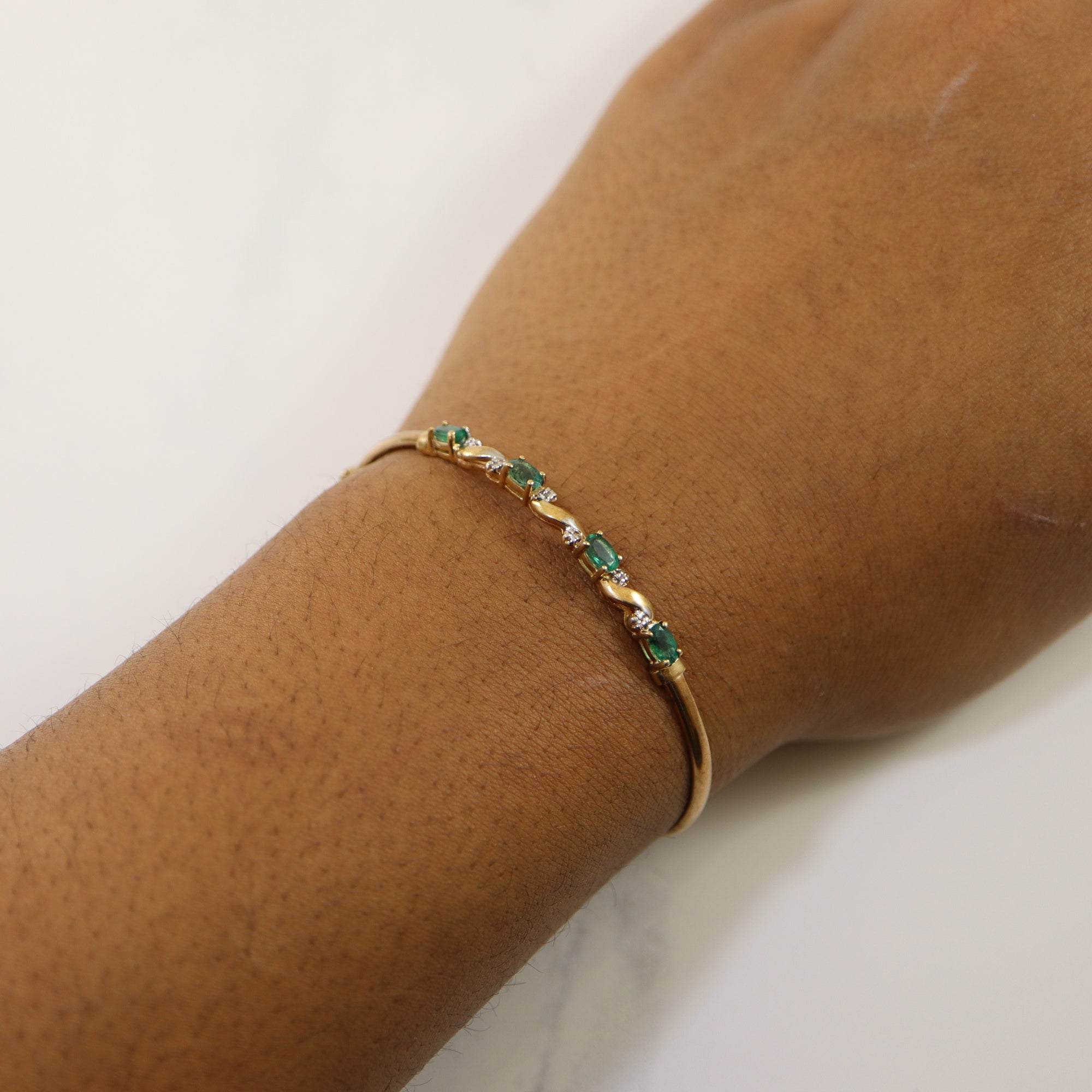 Emerald & Diamond Bangle Bracelet | 0.80ctw, 0.02ctw | 7.5
