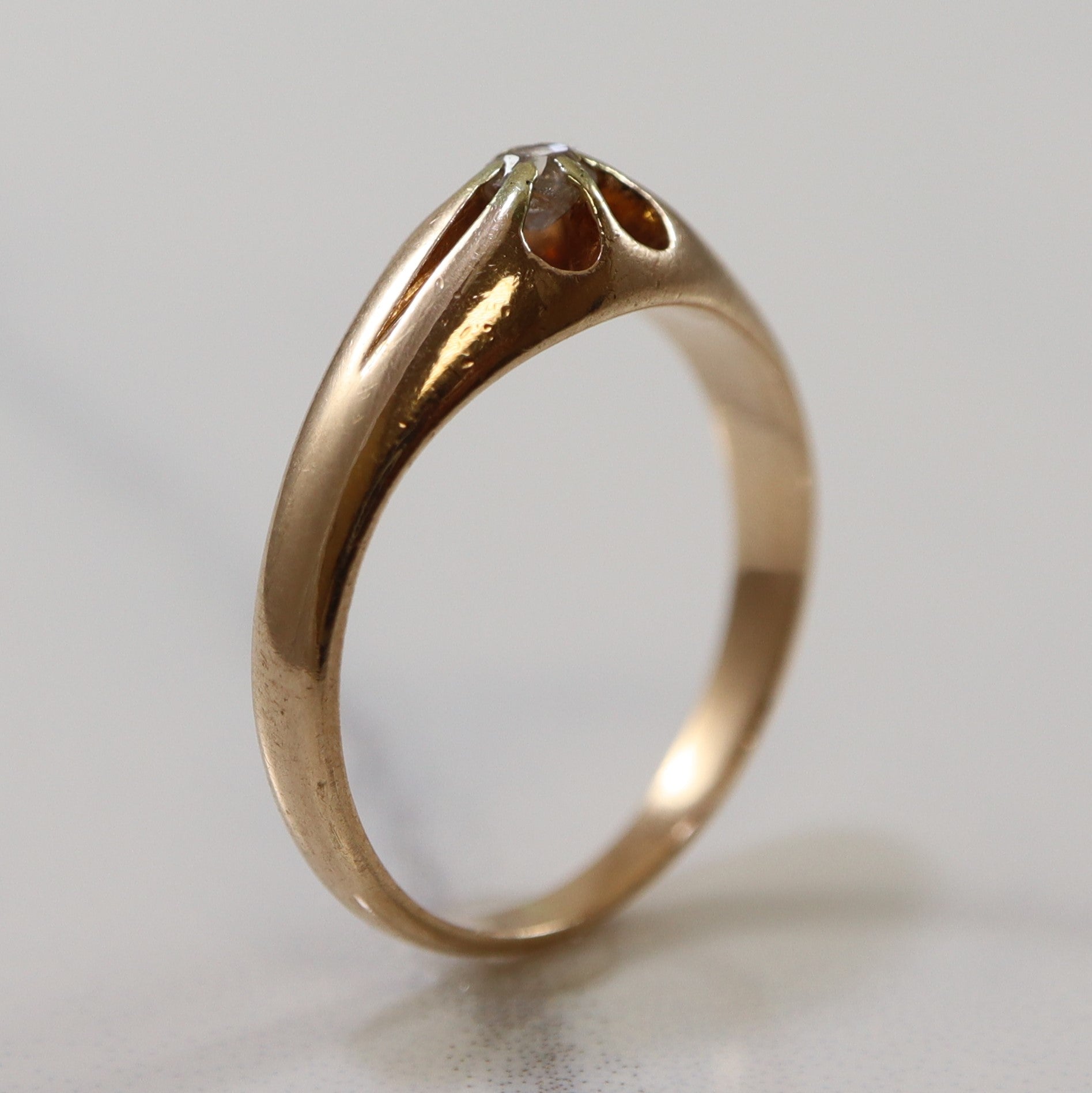 Belcher Set Solitaire Diamond Ring | 0.08ct | SZ 6 |