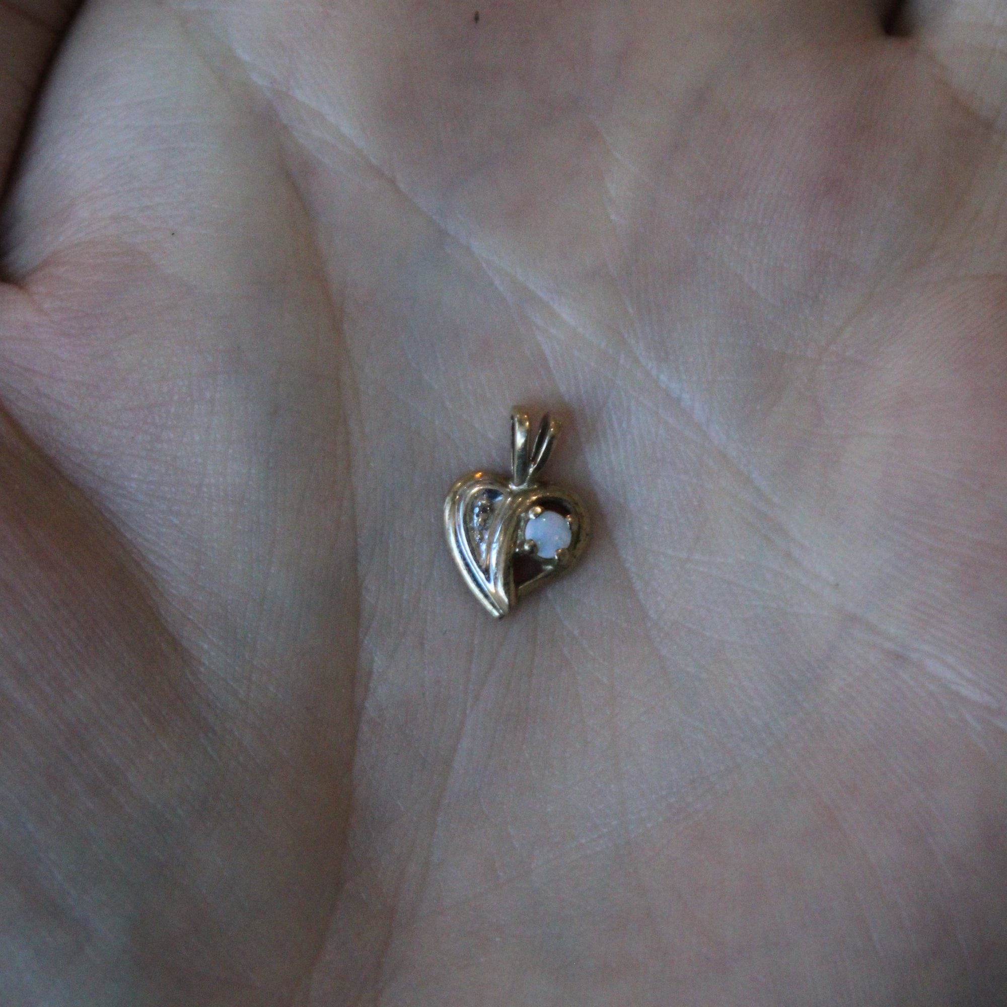 Opal & Diamond Heart Pendant | 0.04ct, 0.01ct |