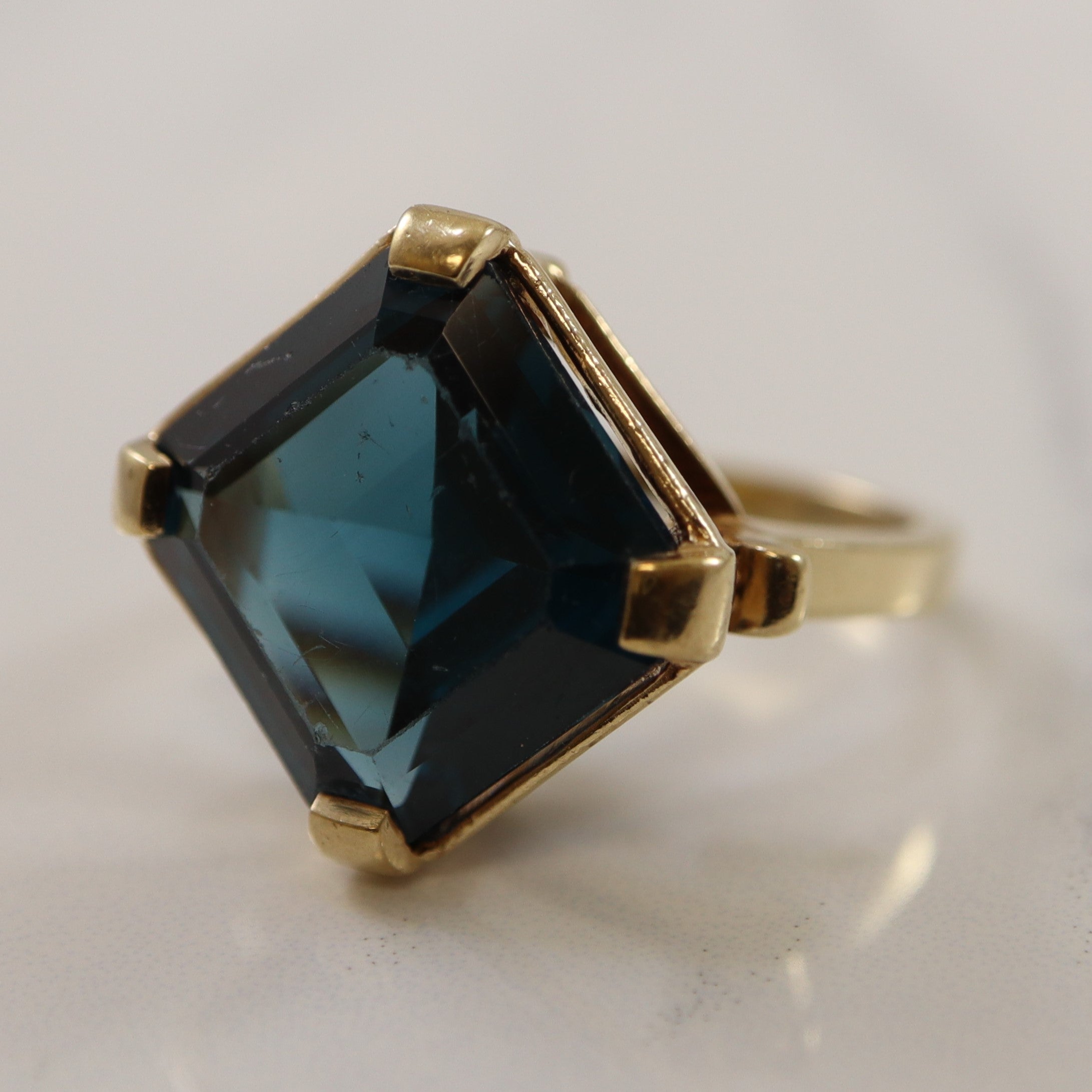 Asscher Cut Synthetic Blue Sapphire Ring | 10.00ct | SZ 7.5 |