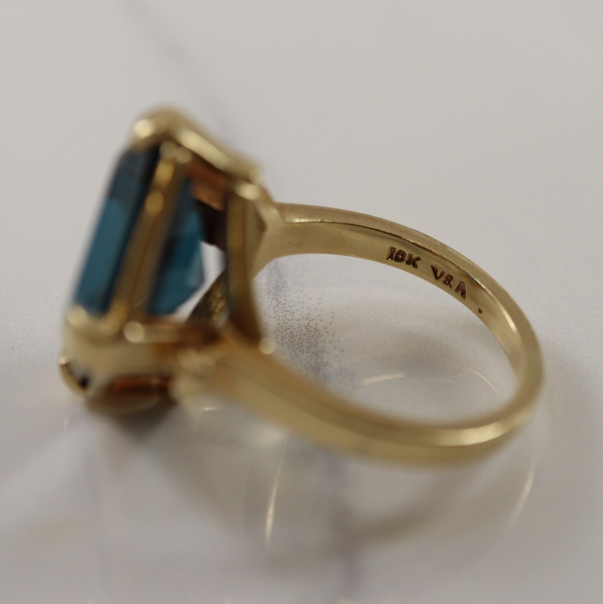 Asscher Cut Synthetic Blue Sapphire Ring | 10.00ct | SZ 7.5 |