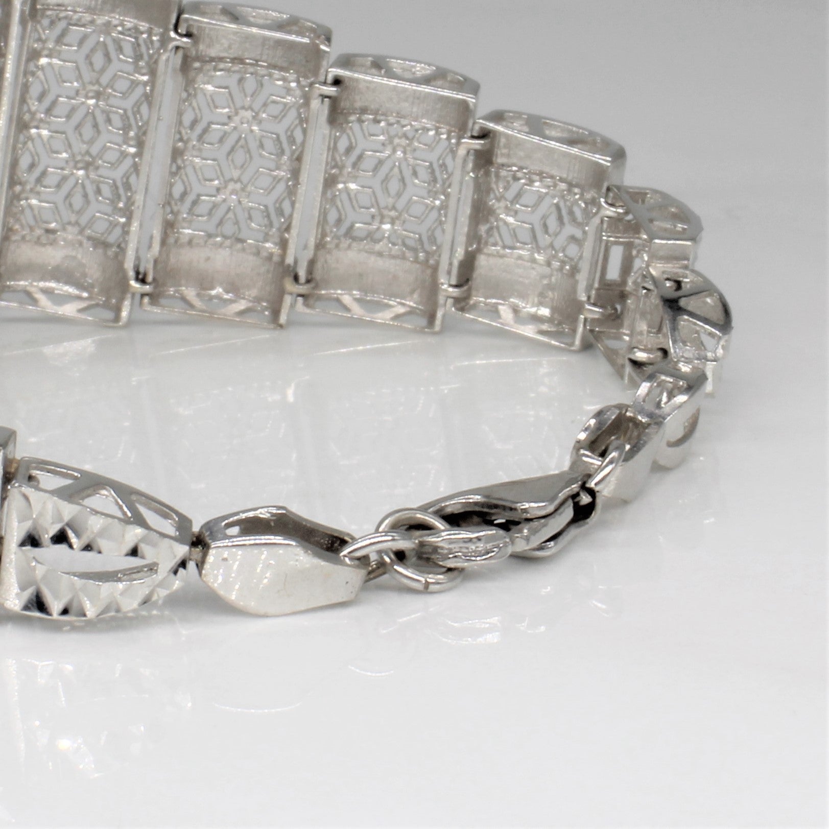 White Gold Diamond Cut Filigree Bracelet | 6.5