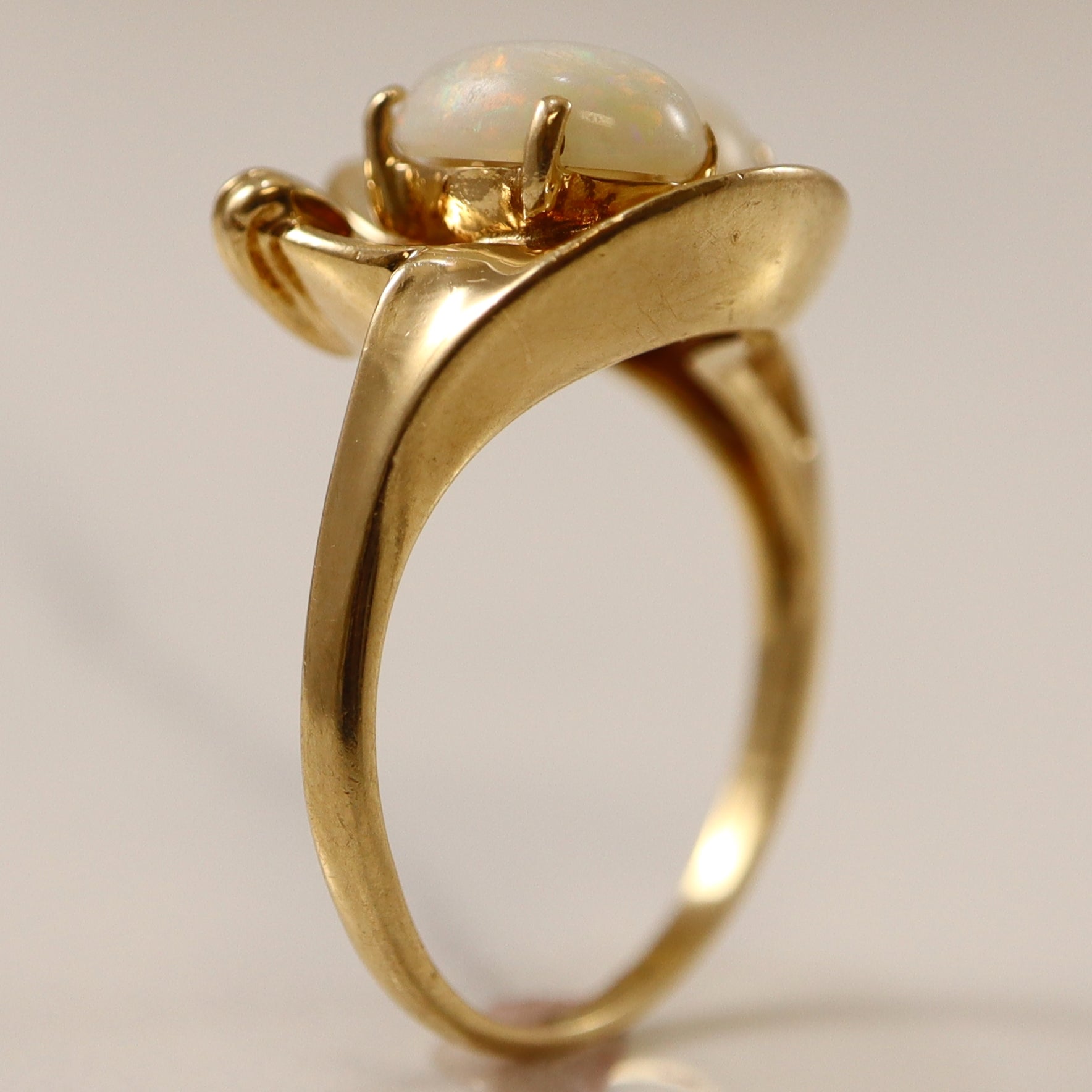 Opal Cocktail Ring | 1.60ctw | SZ 7 |