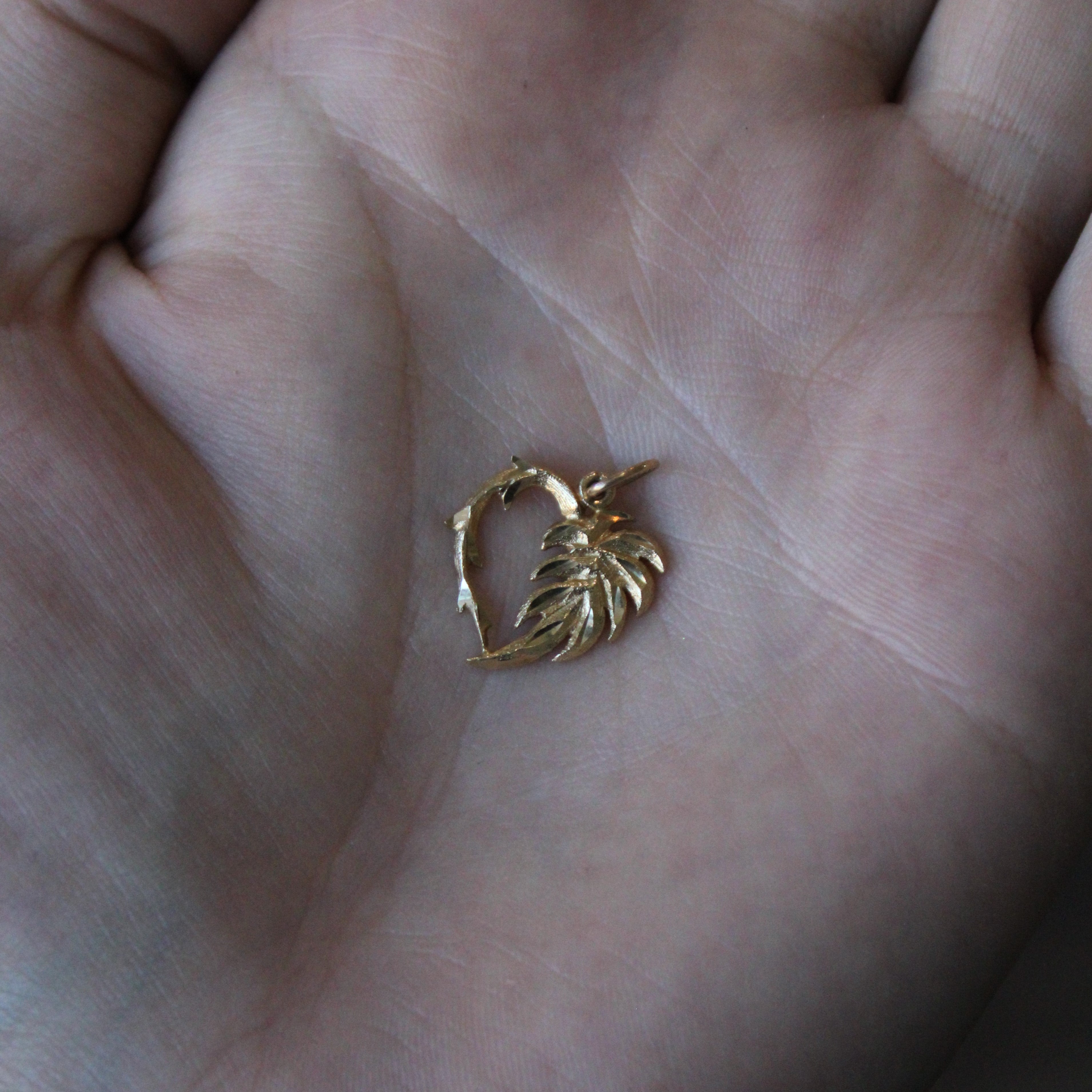 10k Yellow Gold Heart Pendant |