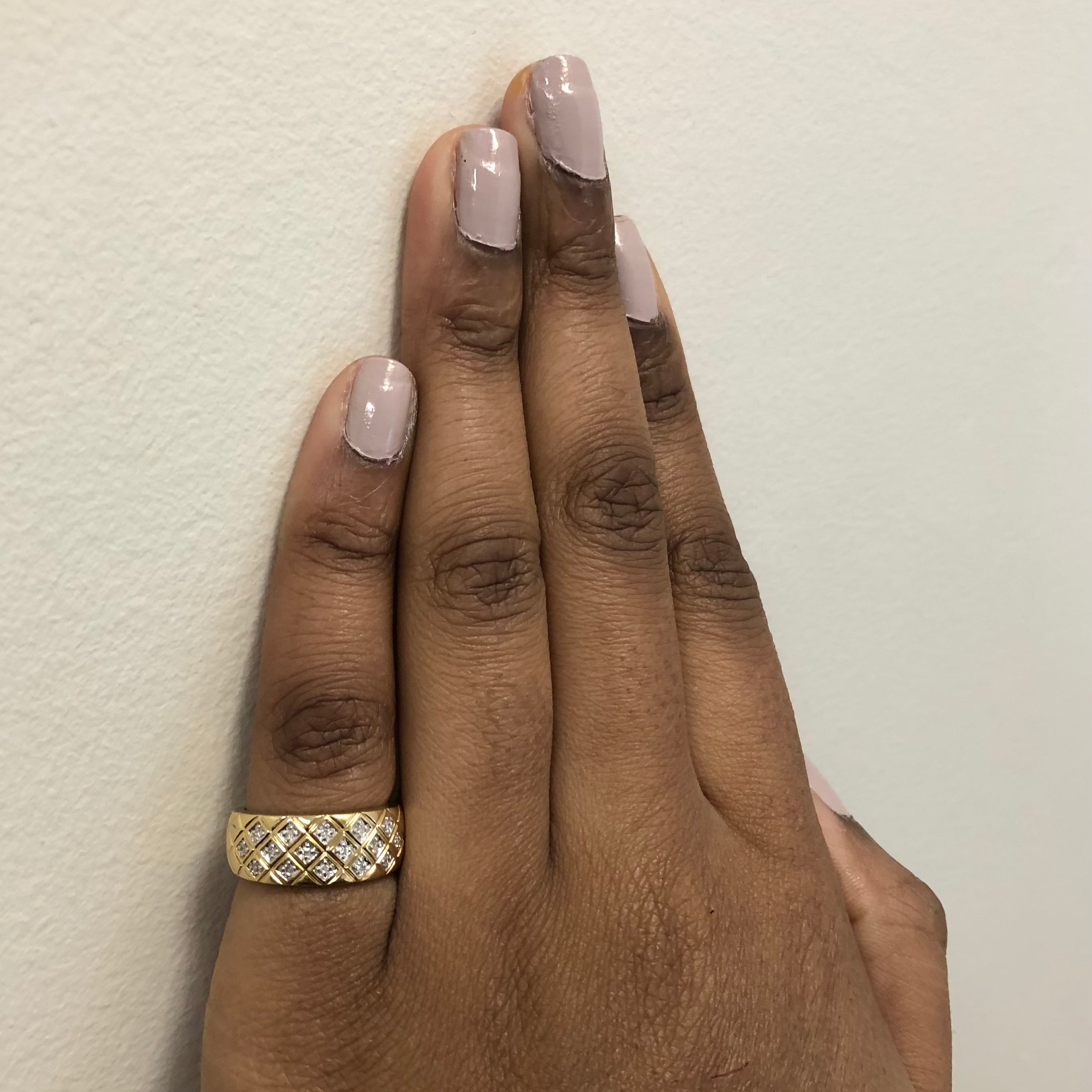 Pave Diamond Grid Textured Band | 0.16ctw | SZ 6.75 |