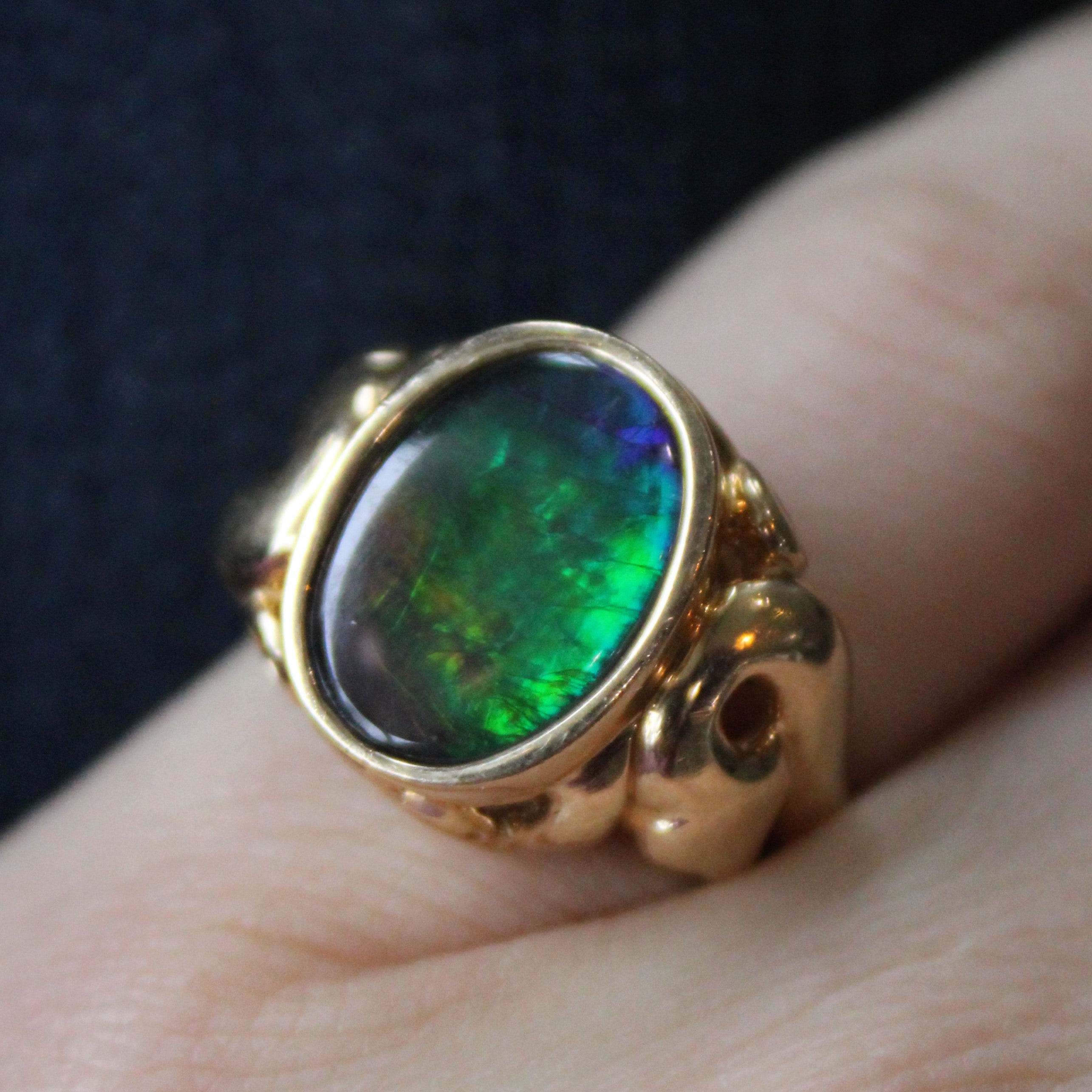 Abstract Ammolite Cocktail Ring | 2.40ct | SZ 6.75 |
