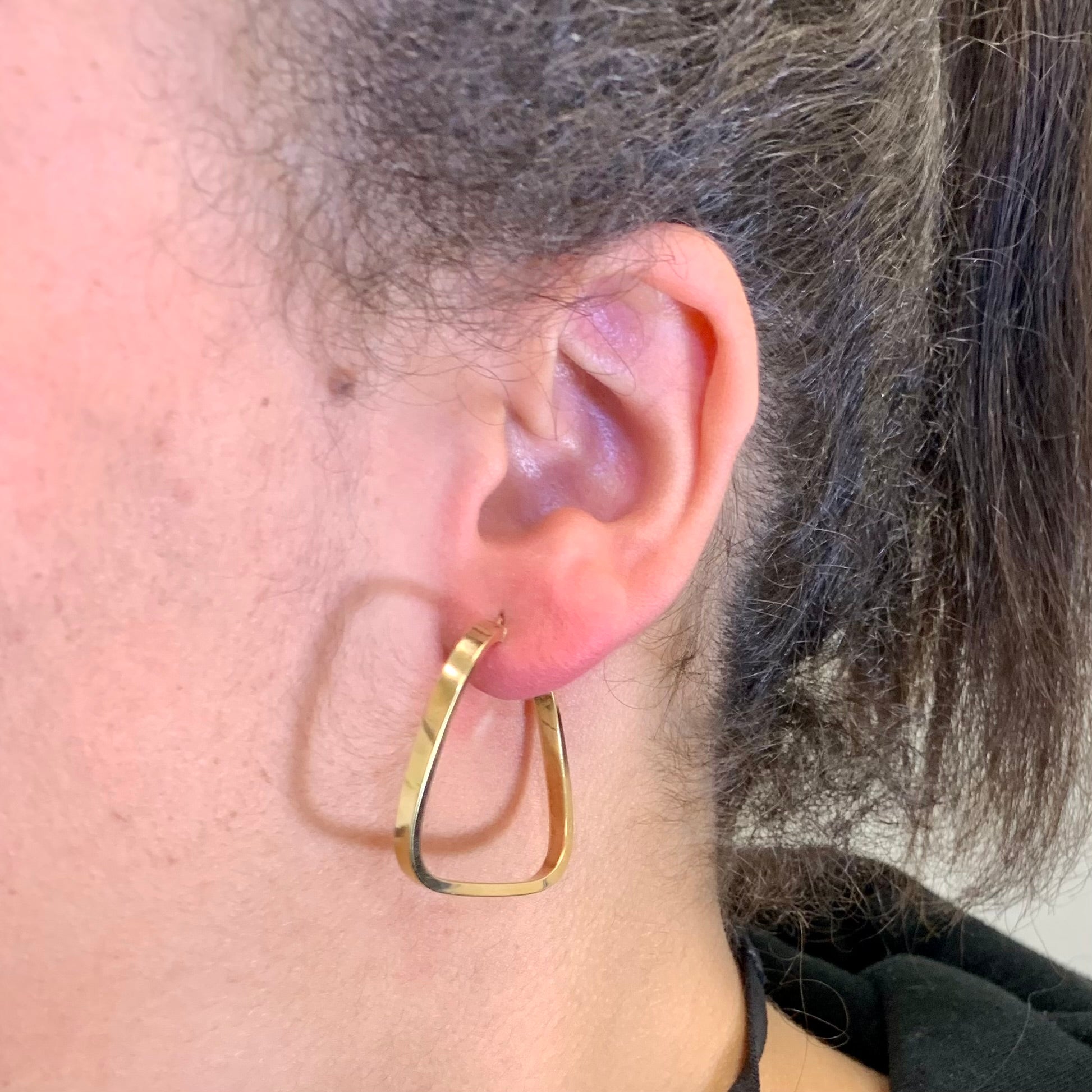 Square Twist Geometric Hoop Earrings |