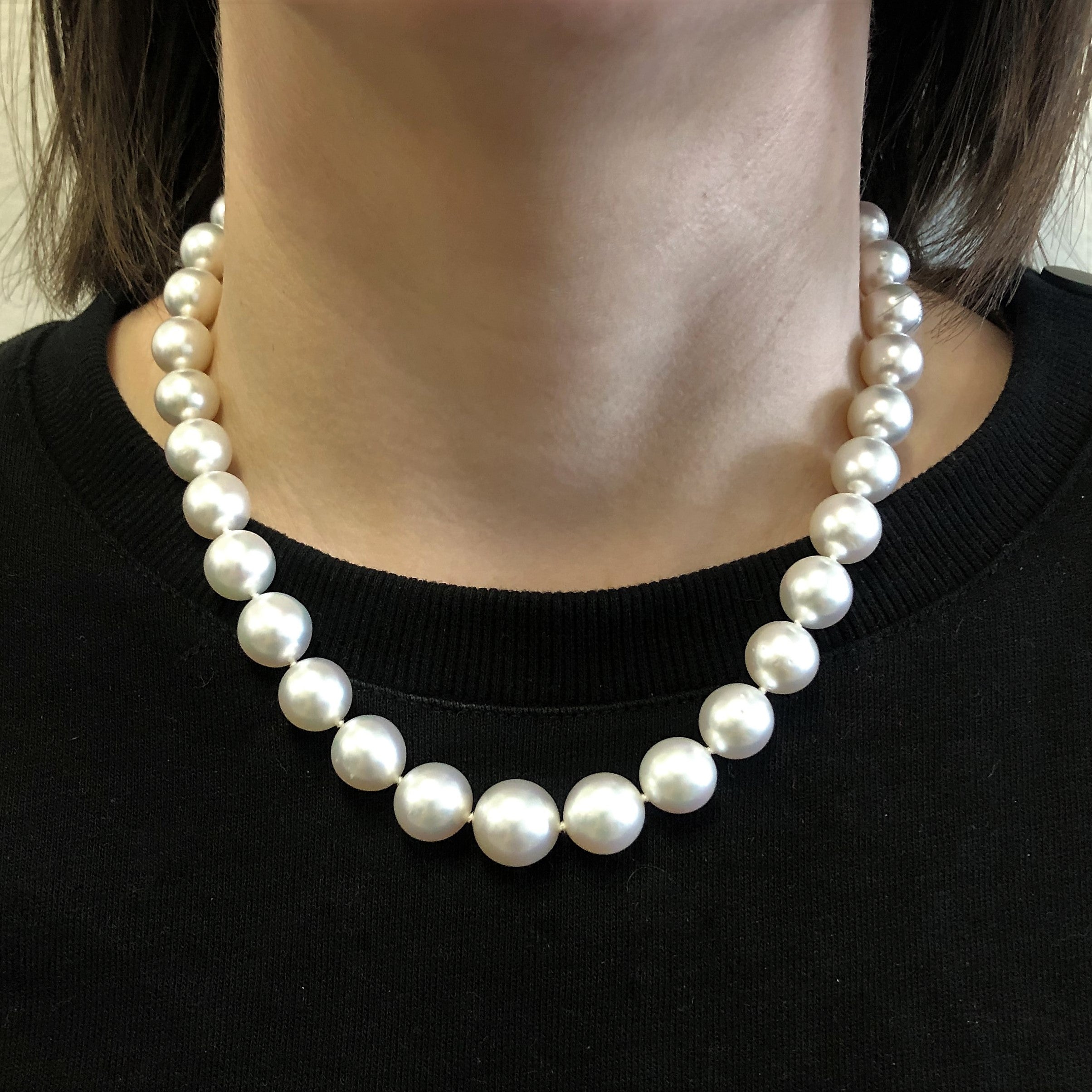 South Sea Pearl Necklace | 17" |