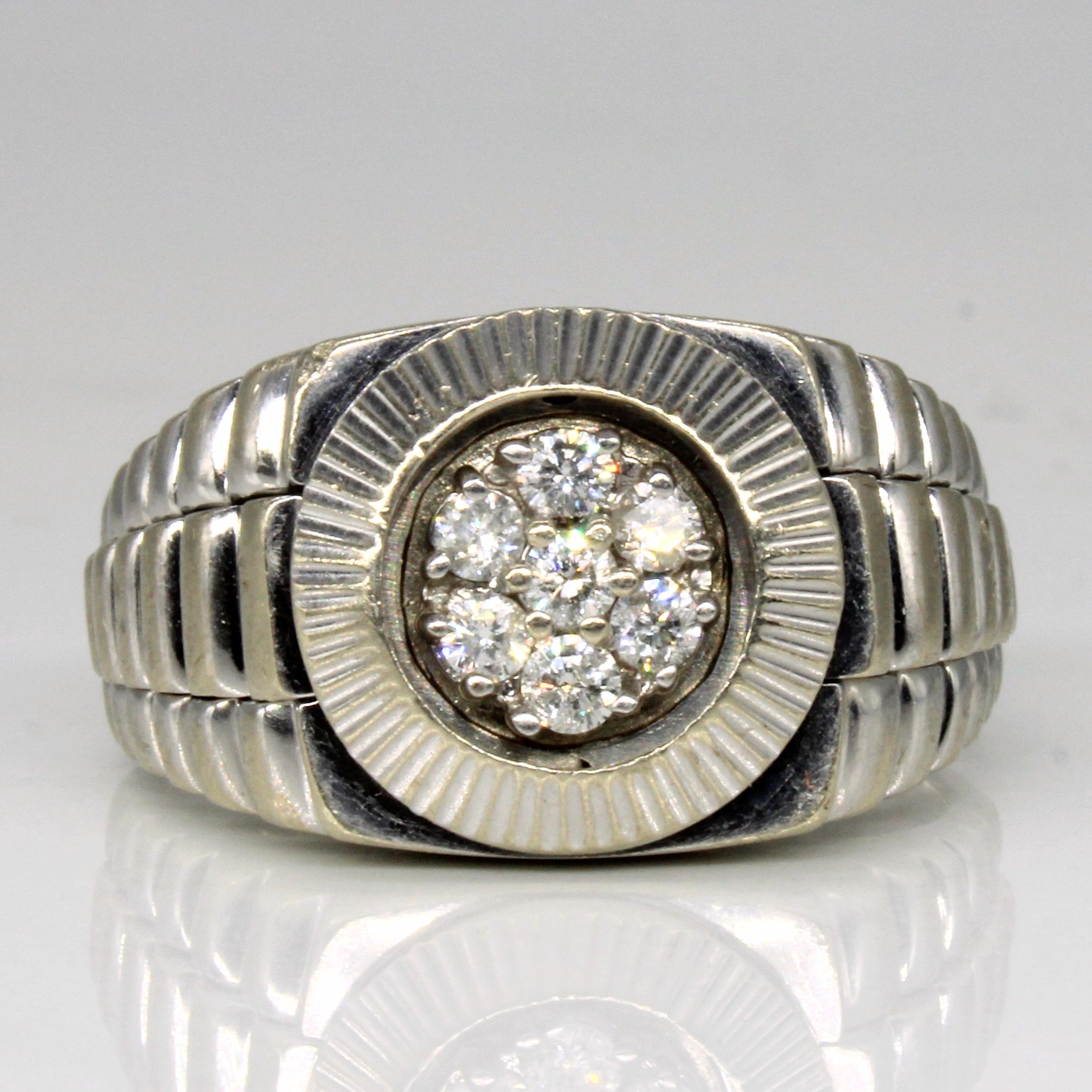 Diamond Cluster Ring | 0.28ctw | SZ 8 |