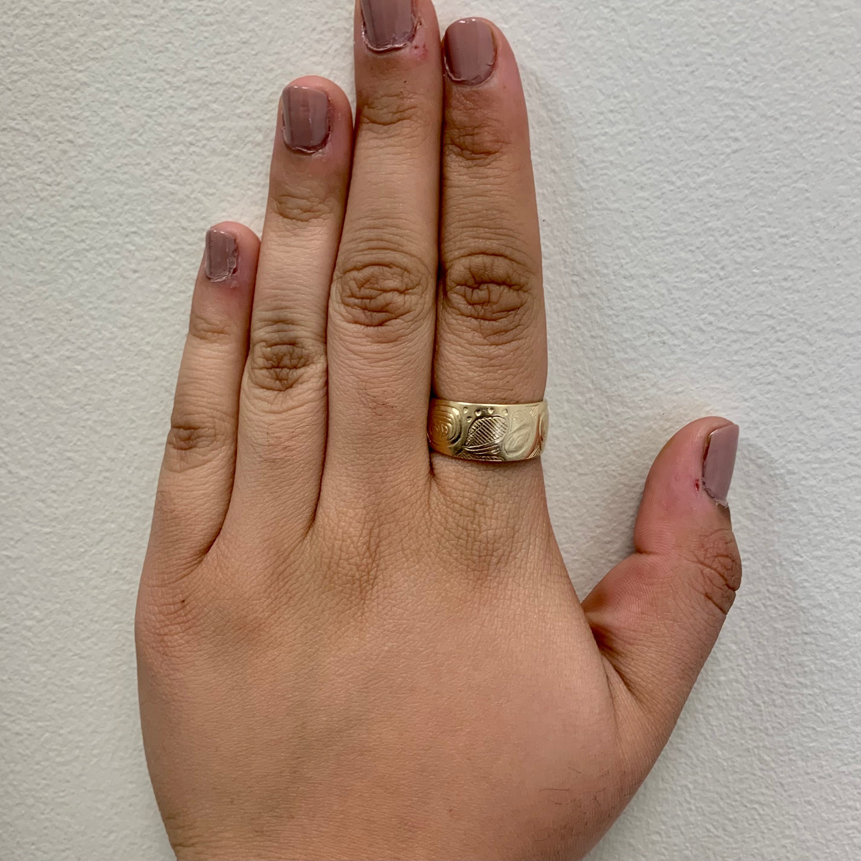Indigenous Carved Gold Band | SZ 10 |