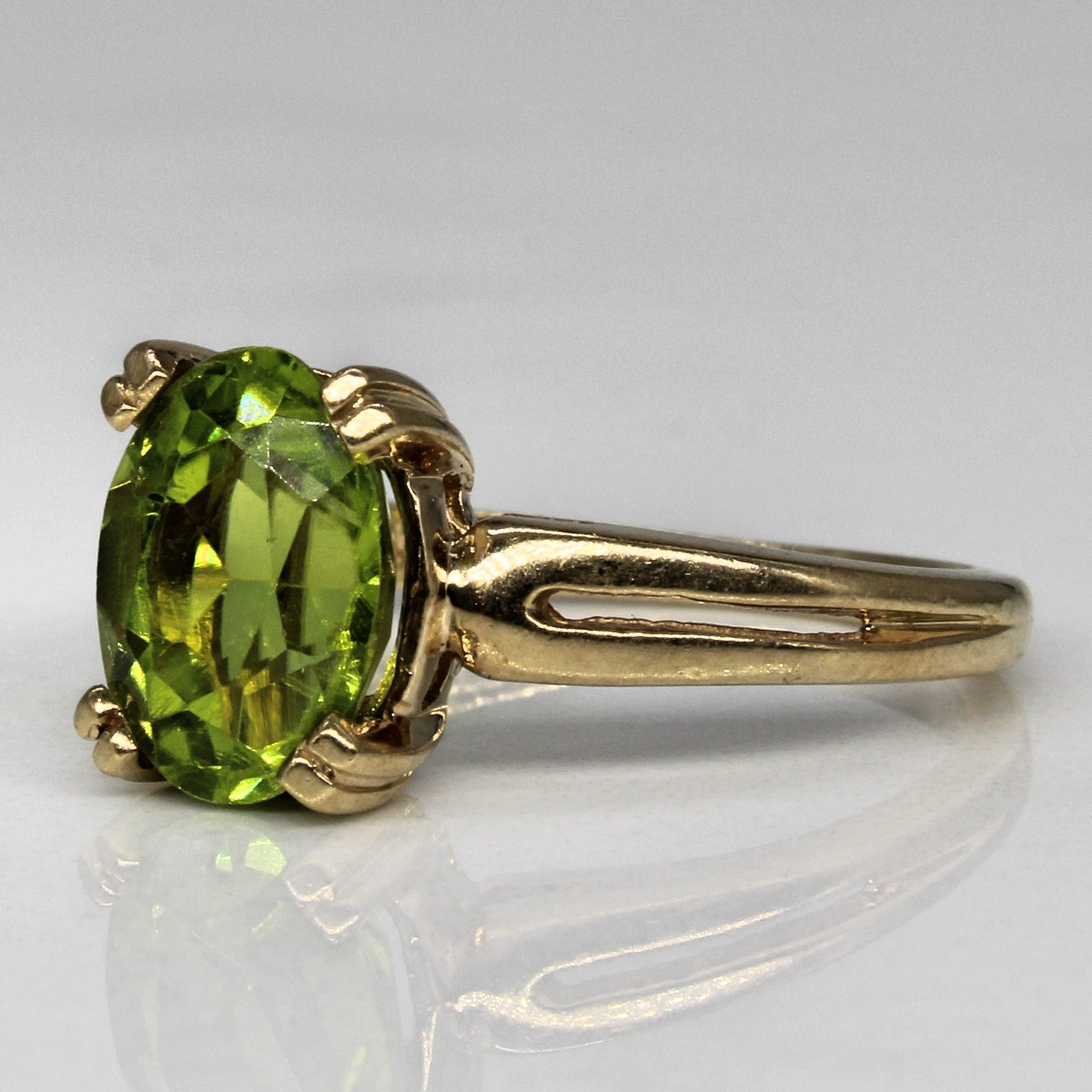 Solitaire Peridot Cocktail Ring | 2.10ct | SZ 5.5 |