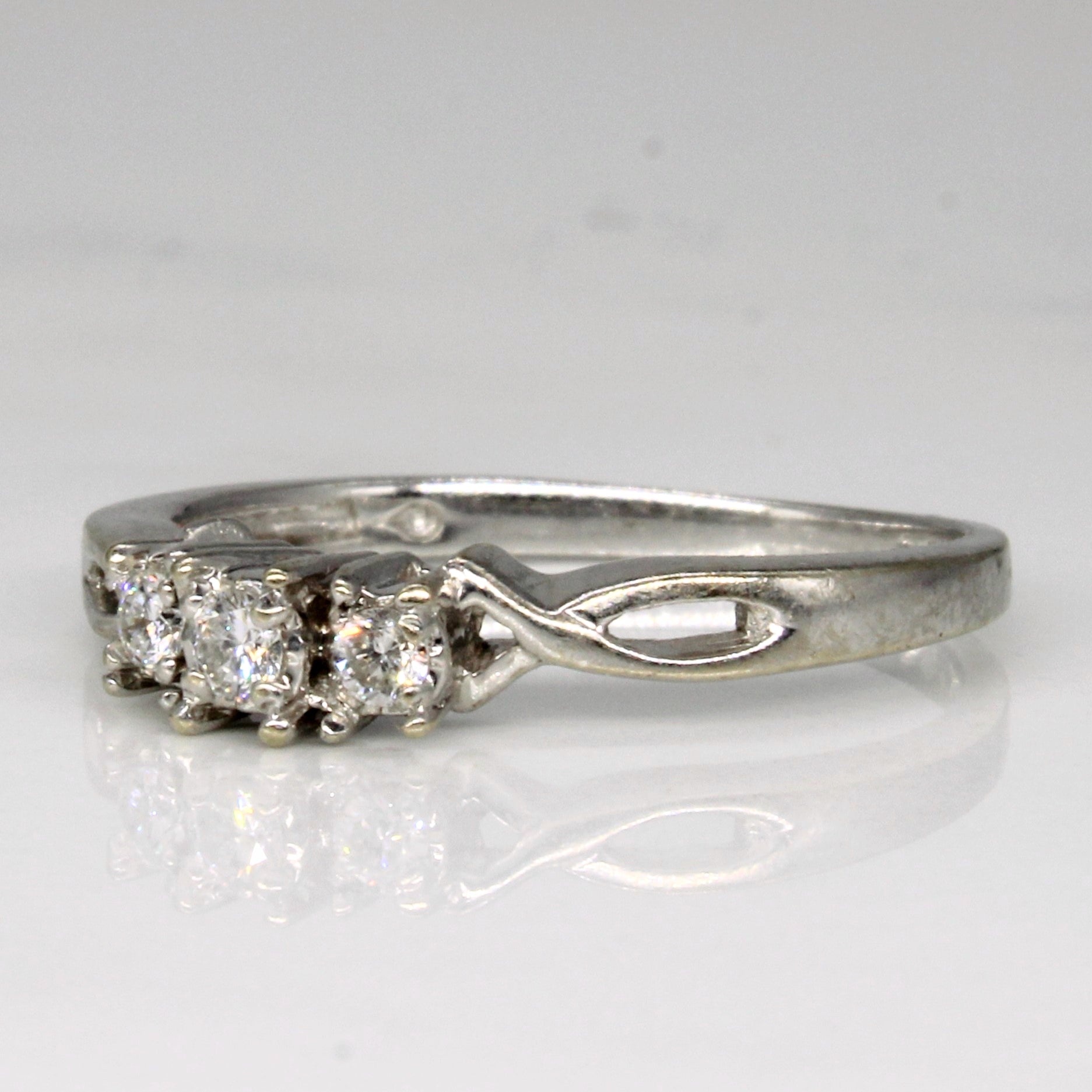 Diamond Three Stone Engagement Ring | 0.11ctw | SZ 7.25 |