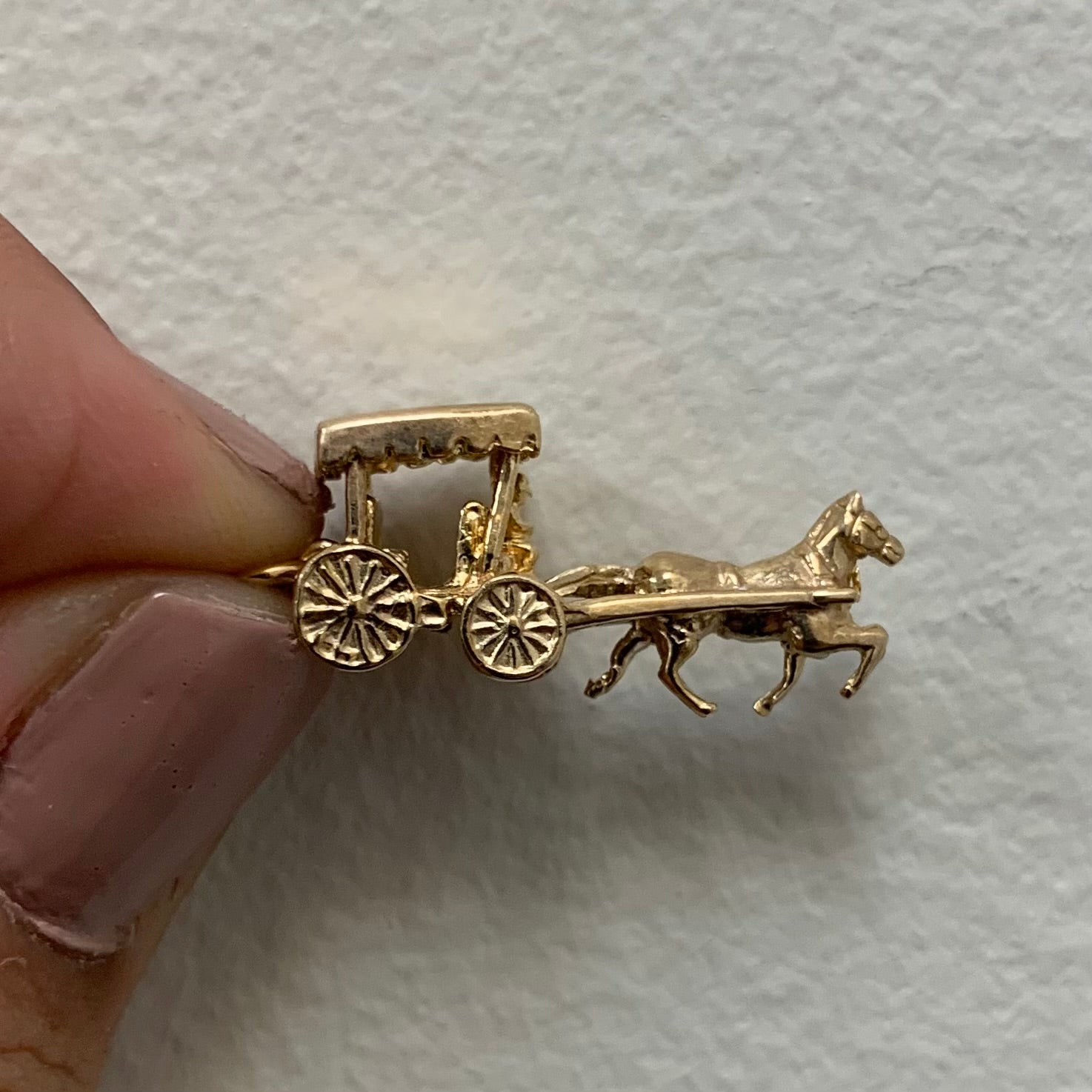 Horse Drawn Carriage Pendant |