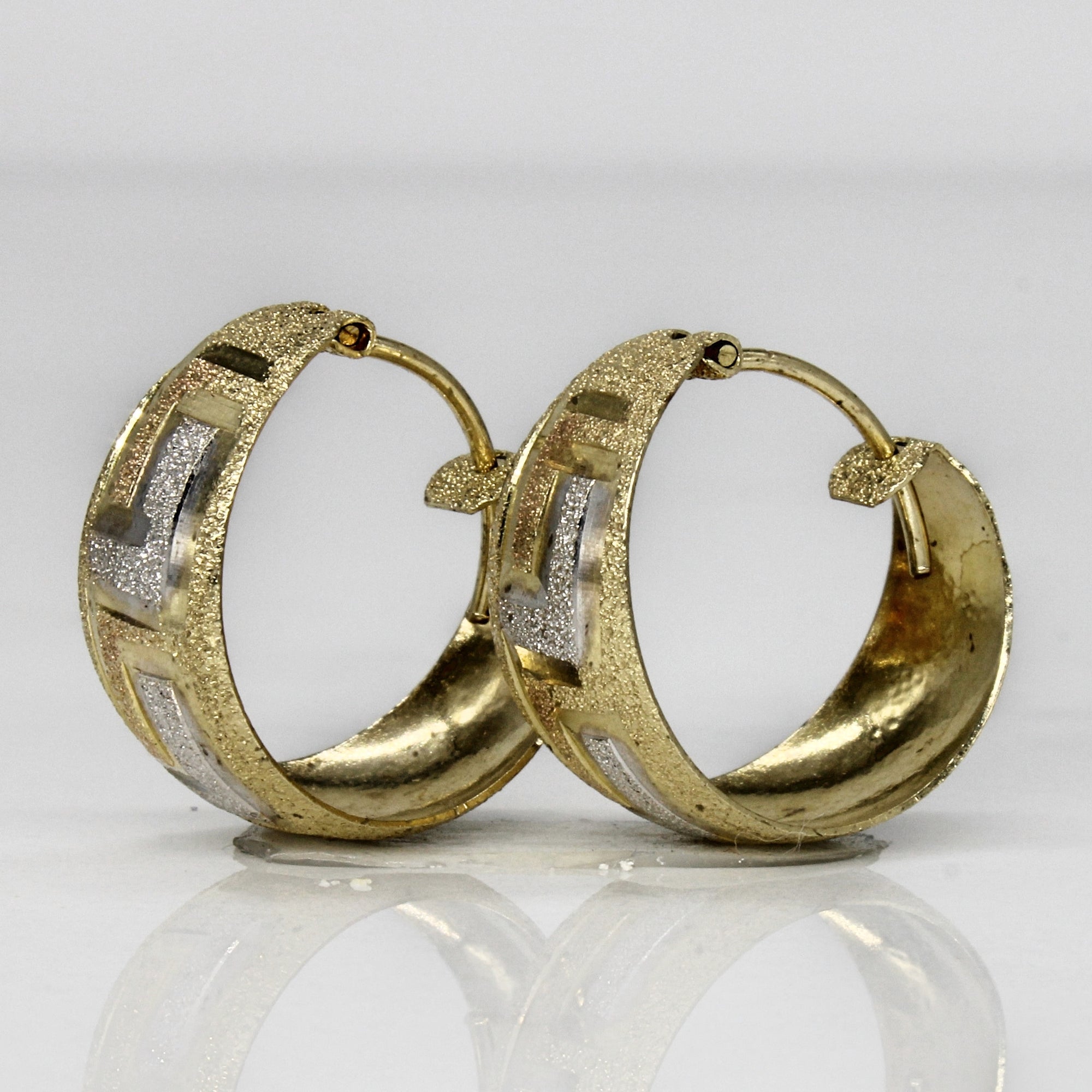 Geometric Two Tone Hoops |