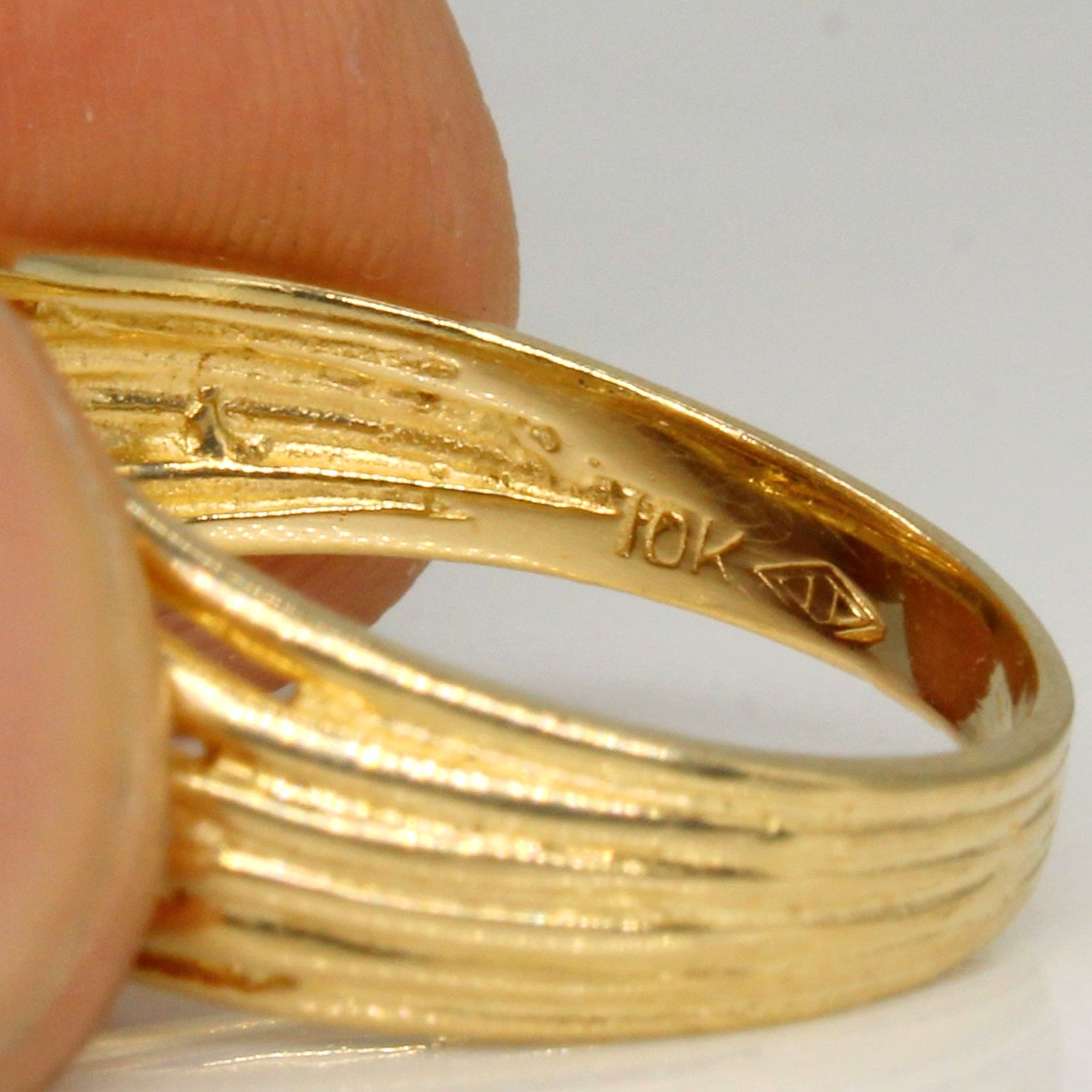10k Yellow Gold Ring | SZ 6 |