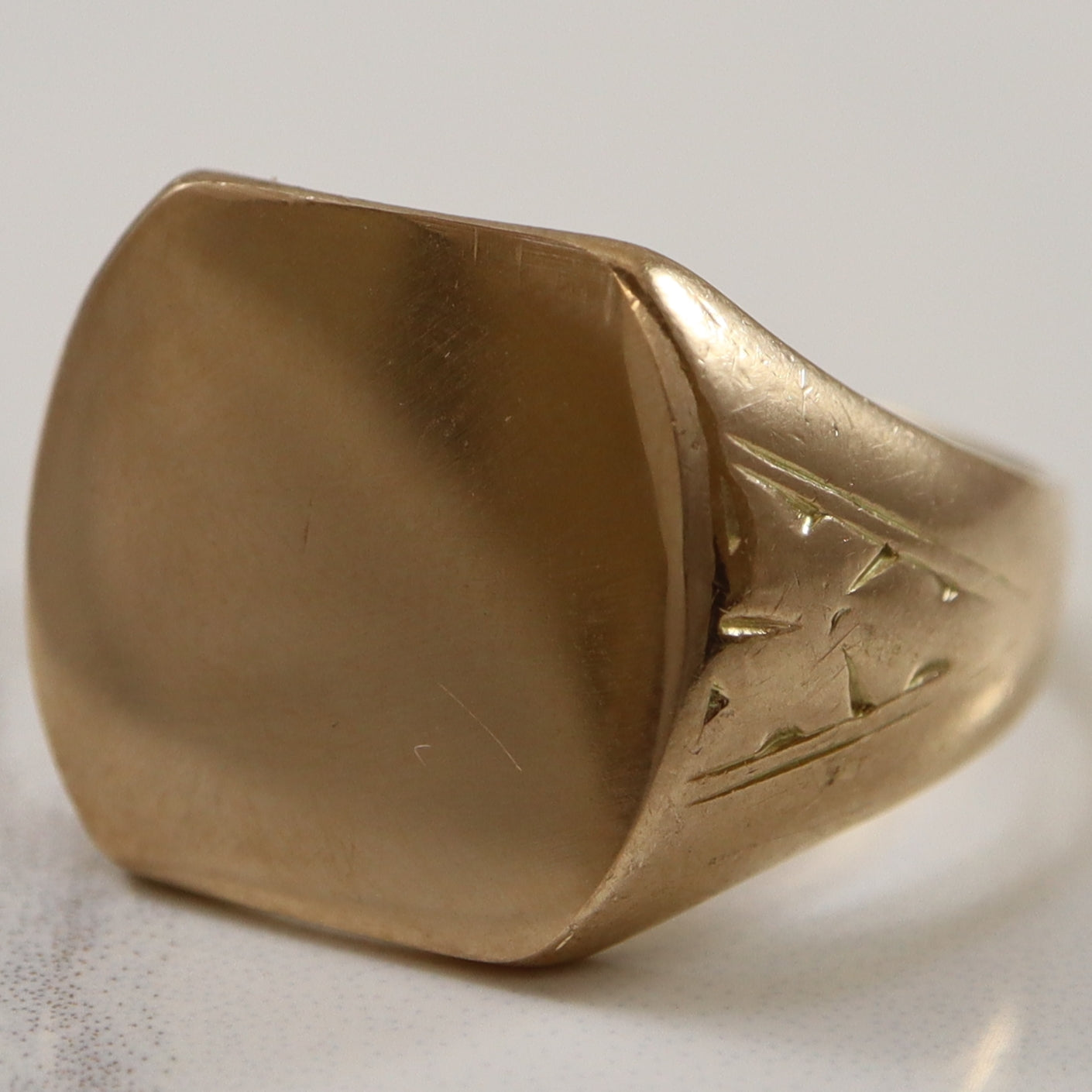 Mid Century Yellow Gold Signet Ring | SZ 10.25 |