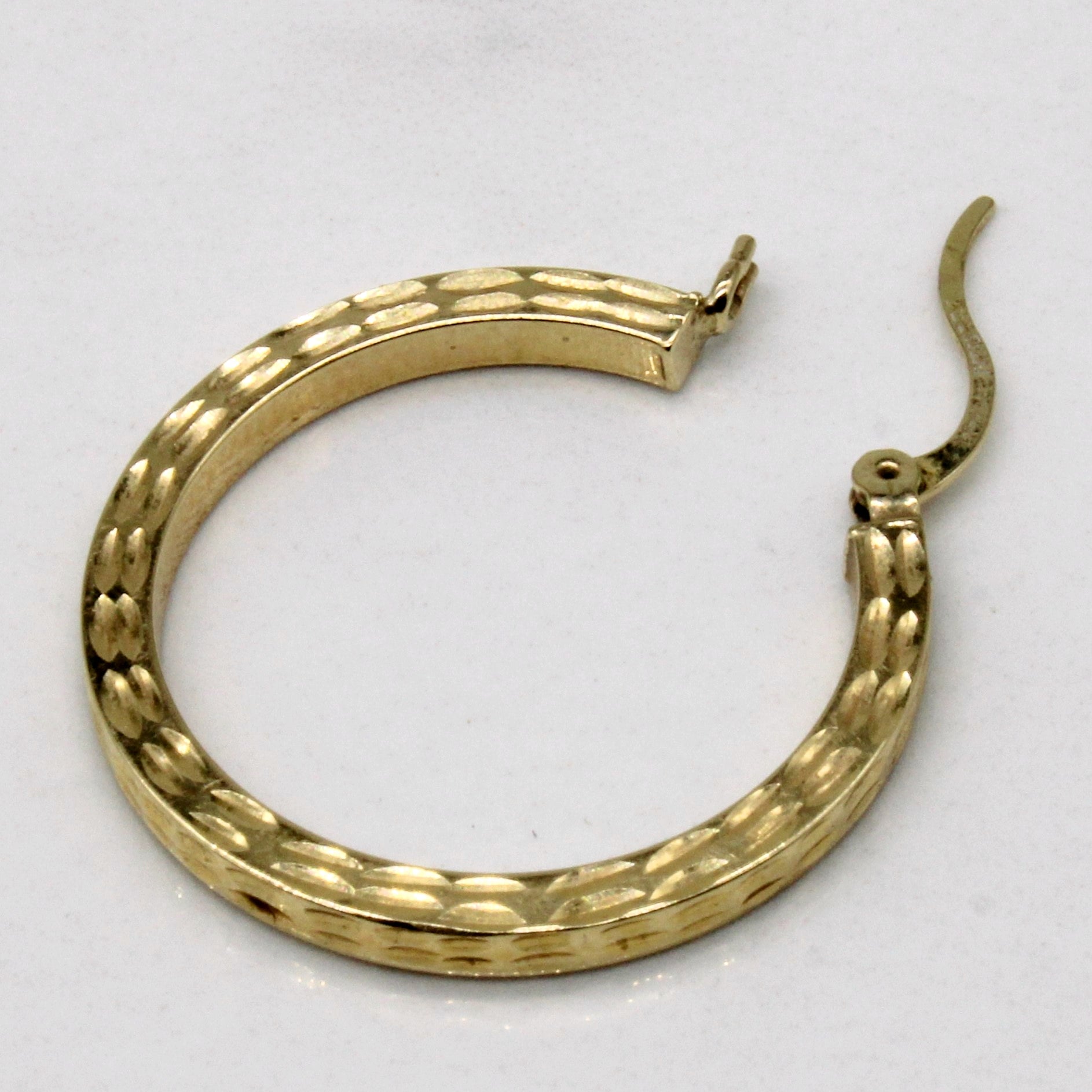 14k Yellow Gold Patterned Hoop Earrings