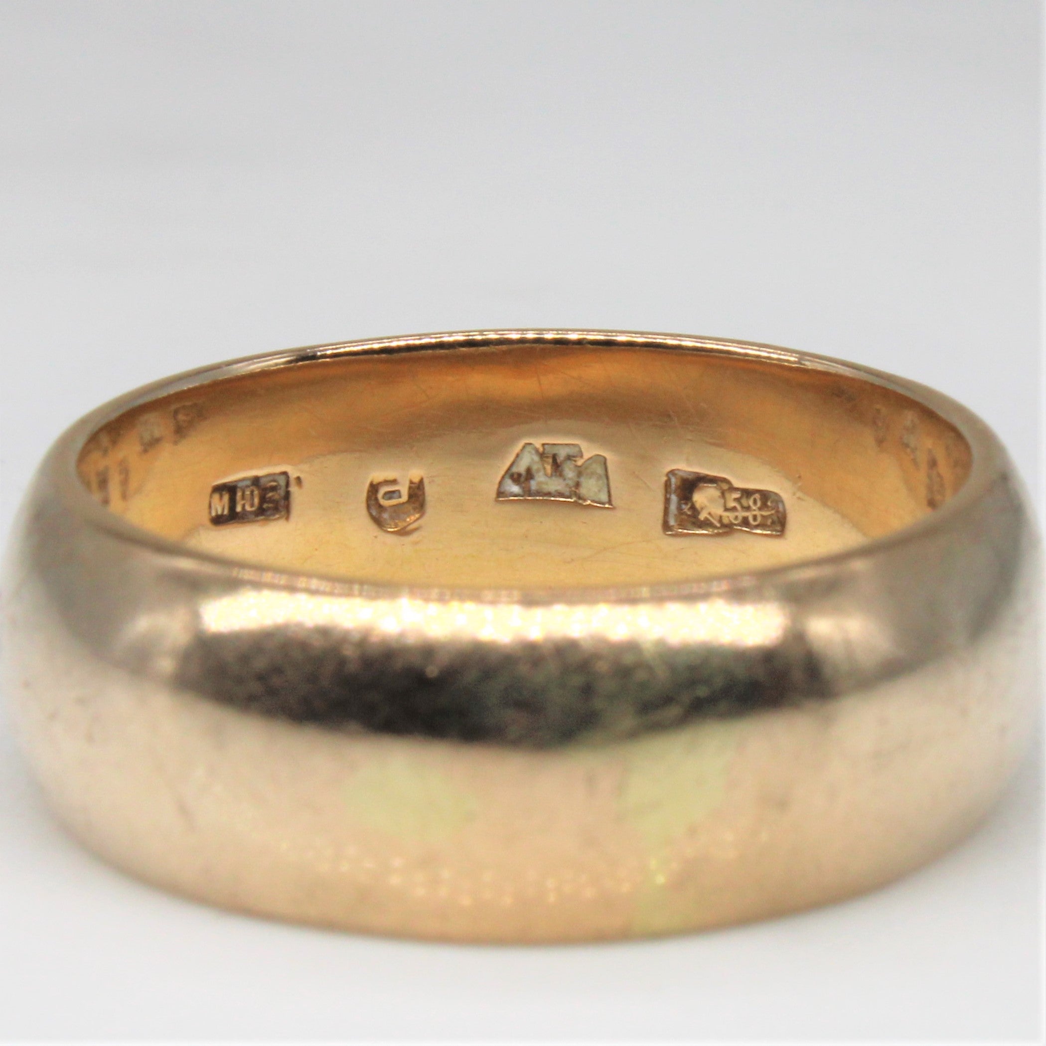 Yellow Gold Plain Band | SZ 8.5 |