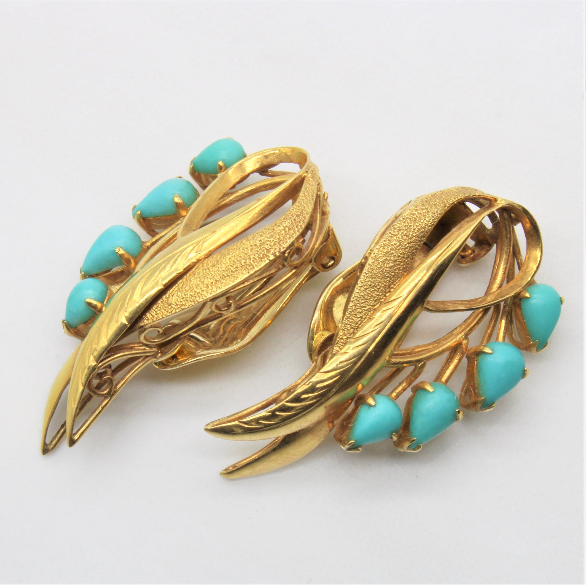 1950s Turquoise Clip On Earrings | 1.00ctw |