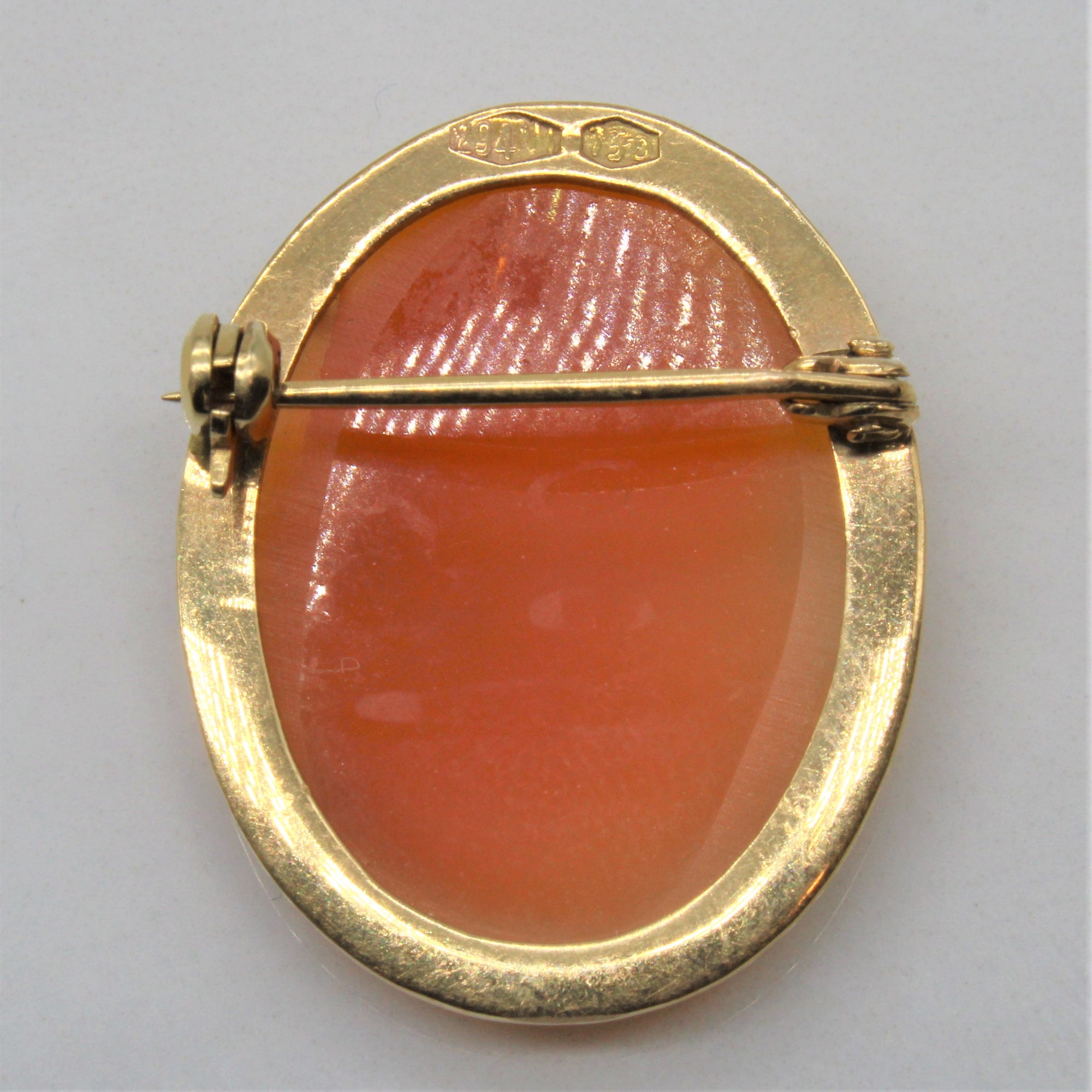 Shell Cameo Brooch |