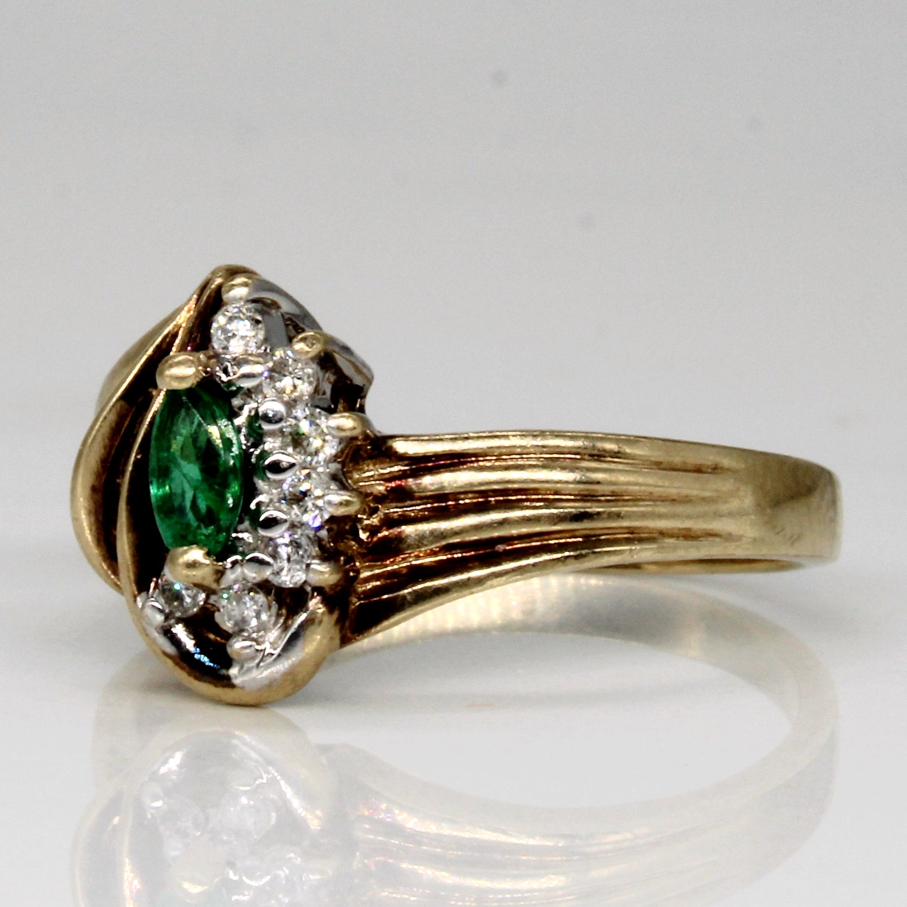 Emerald & Diamond Ring | 0.11ct, 0.07ctw | SZ 8.25 |