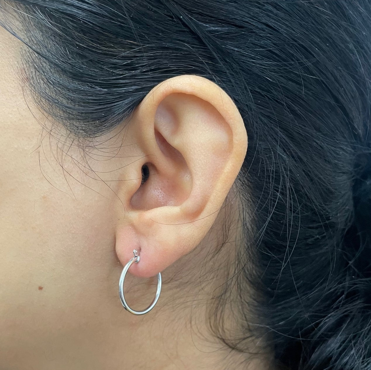 White Gold Hoop Earrings |