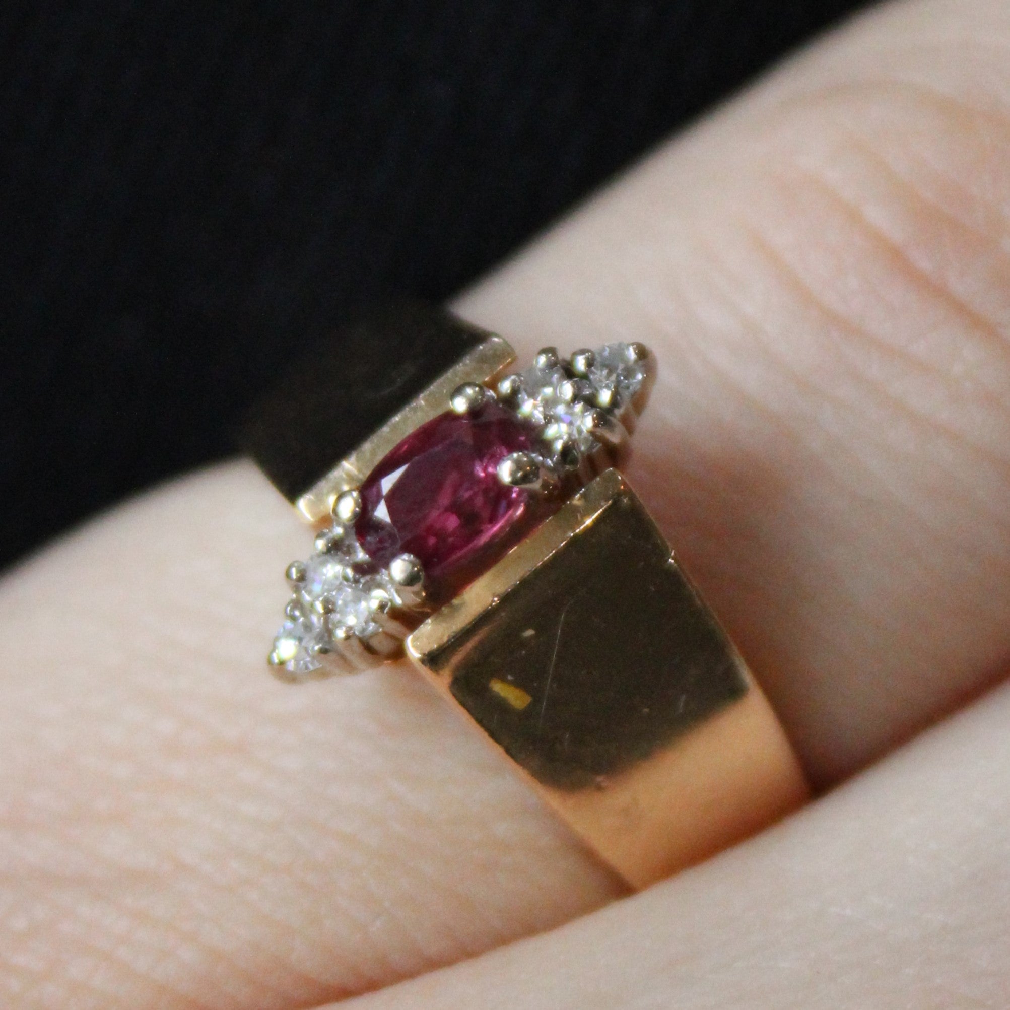 Ruby & Diamond Vertical Ring | 0.31ct, 0.06ctw | SZ 6 |