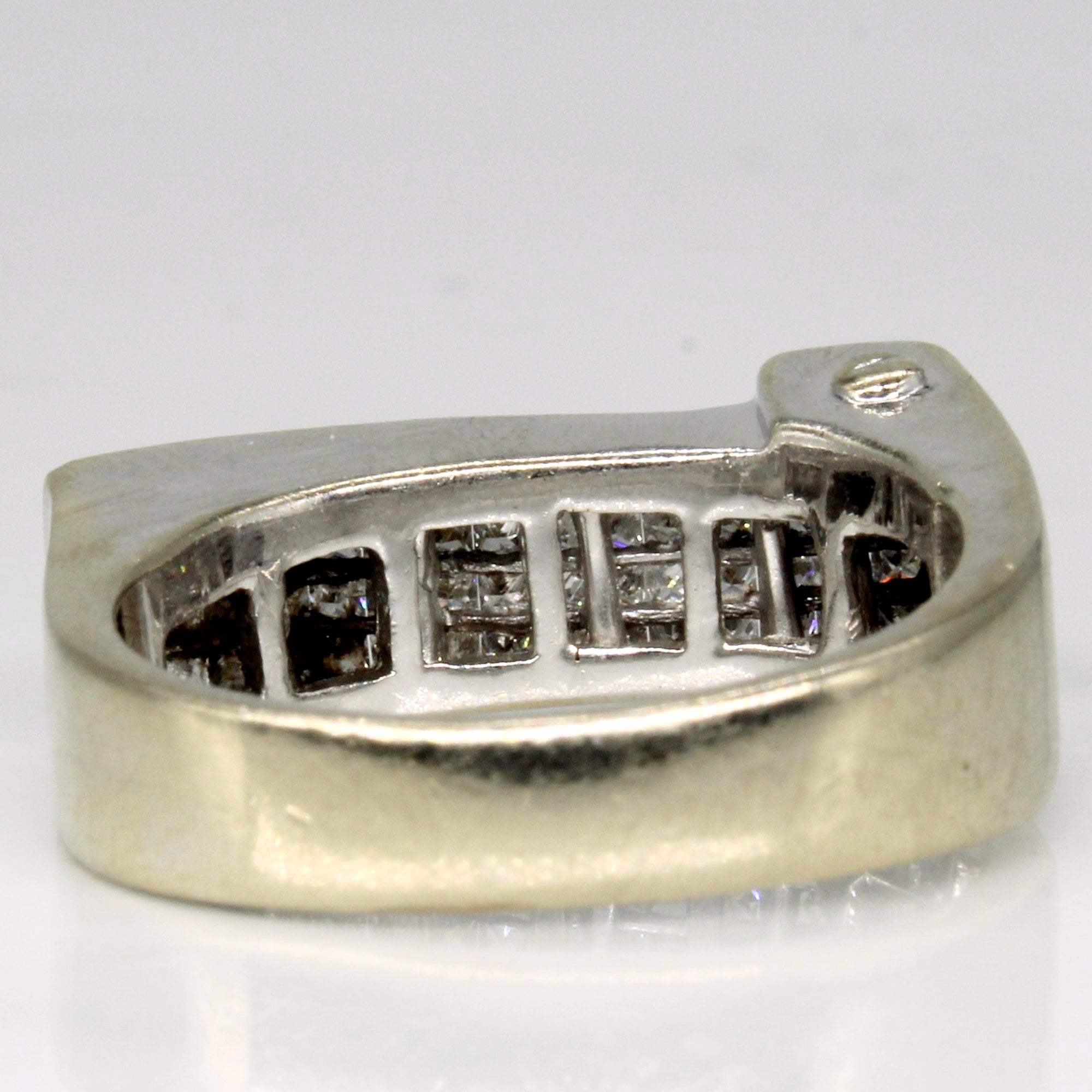 Princess Cut Invisible Diamond Unique Ring | 1.20ctw | SZ 10.25 |
