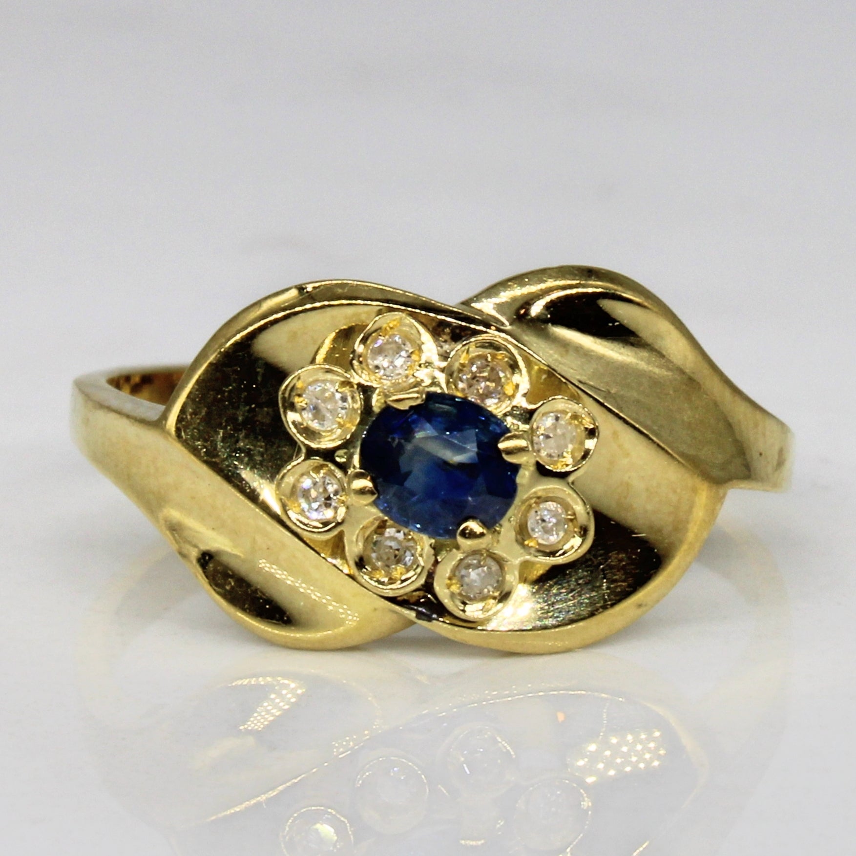 Sapphire & Diamond Cluster Ring | 0.20ct, 0.04ctw | SZ 7.25 |