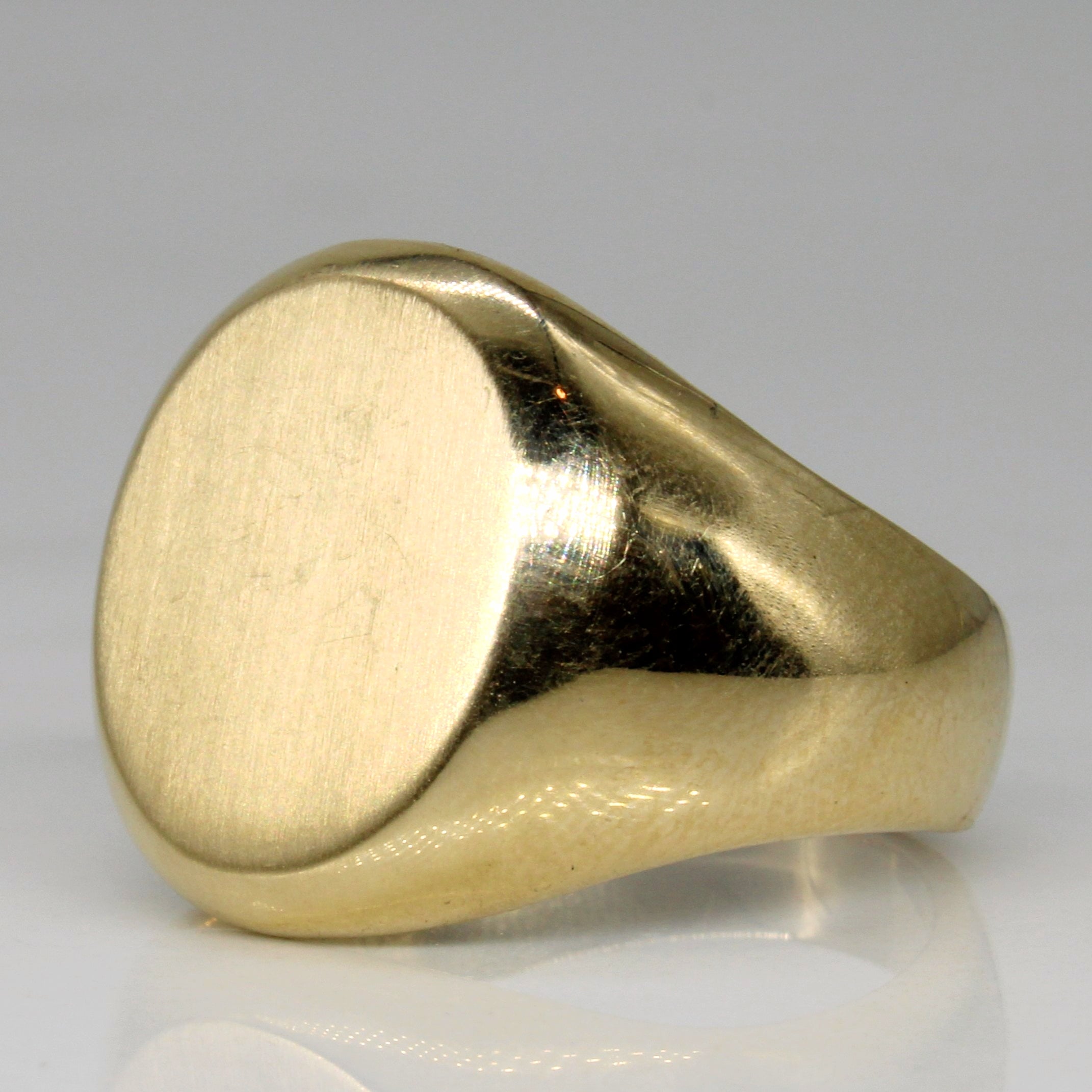 Large Yellow Gold Signet Ring | SZ 10.25 |