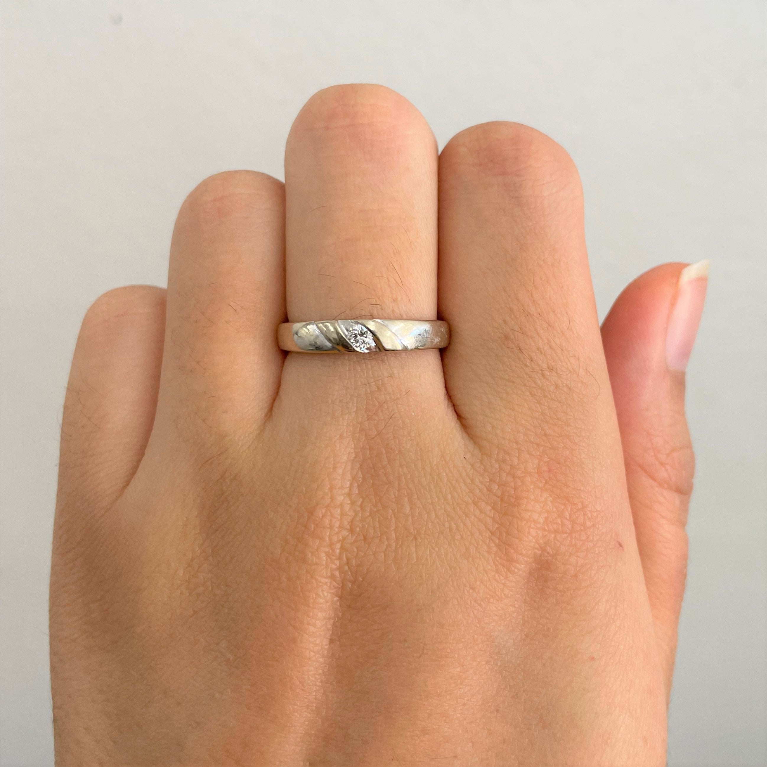 Tension Set Diamond Band | 0.08ct | SZ 7 |