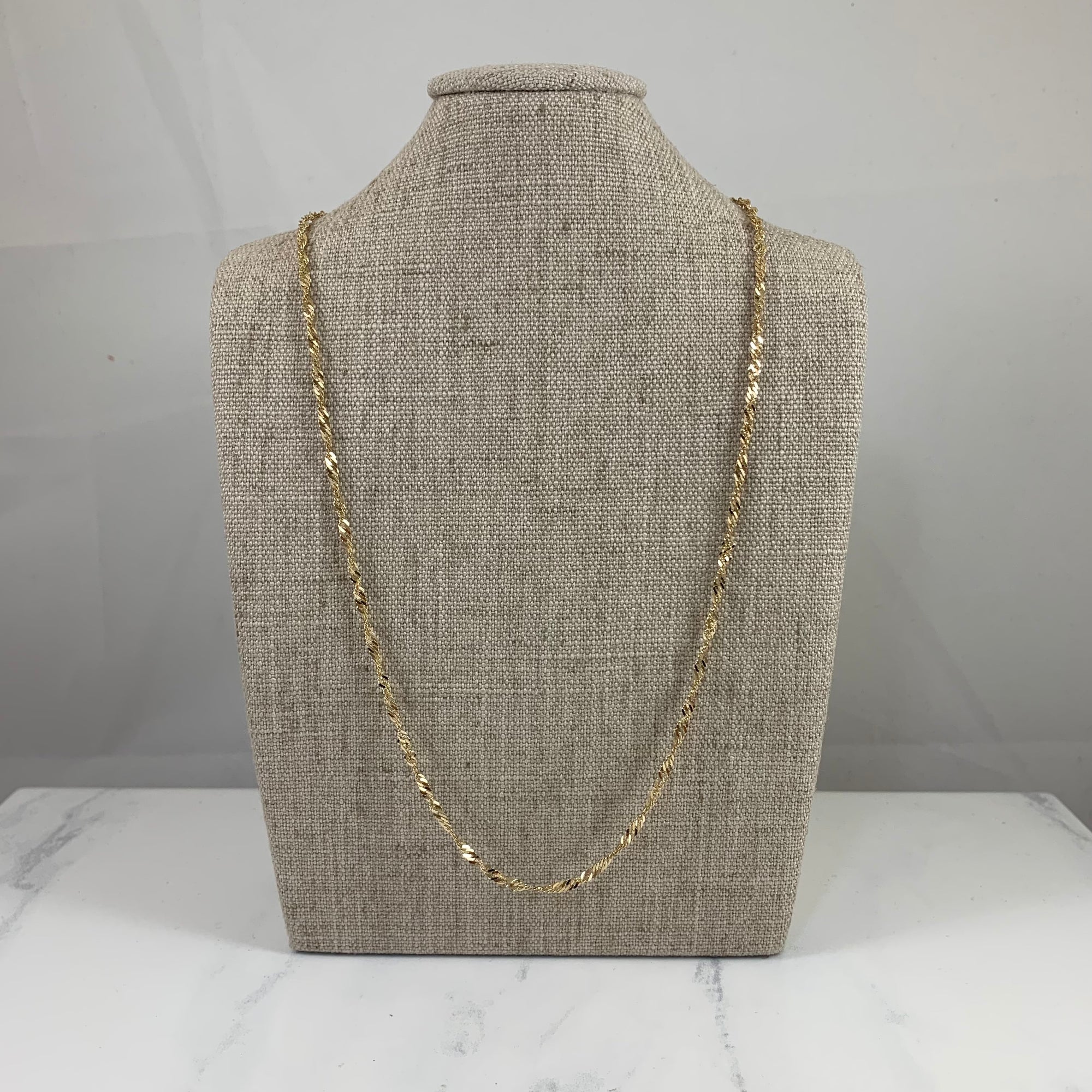 10k Yellow Gold Singapore Chain | 17.5