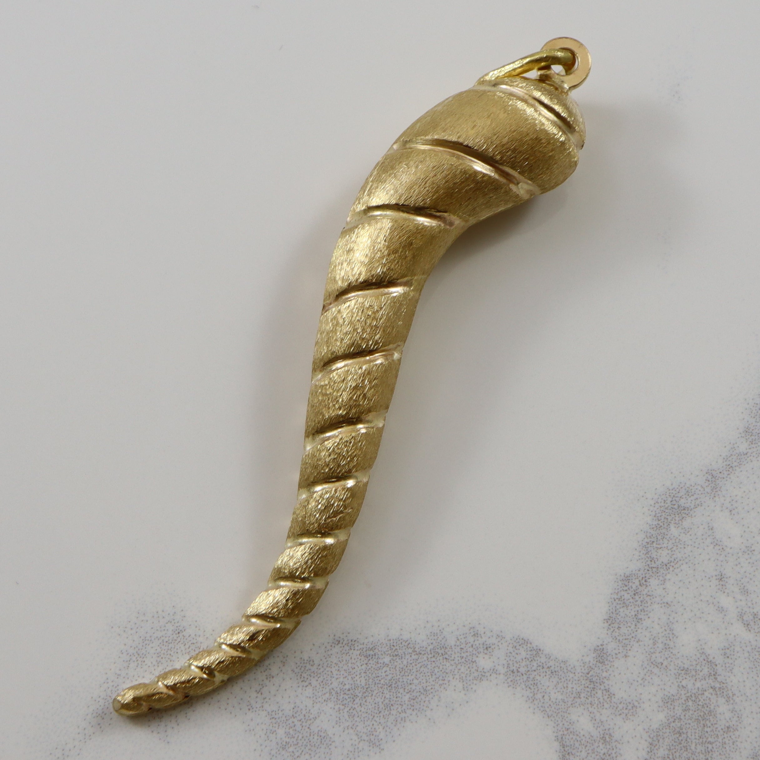 Italian horn 18k on sale gold