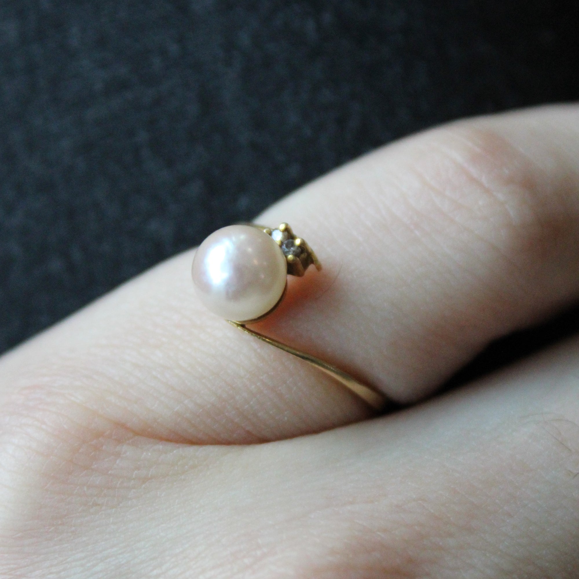 Pearl & Diamond Bypass Ring | 0.02ctw | SZ 5.75 |