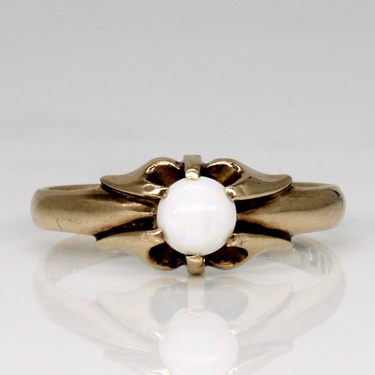Belcher Set Opal Ring | 0.24ct | SZ 6.25 |