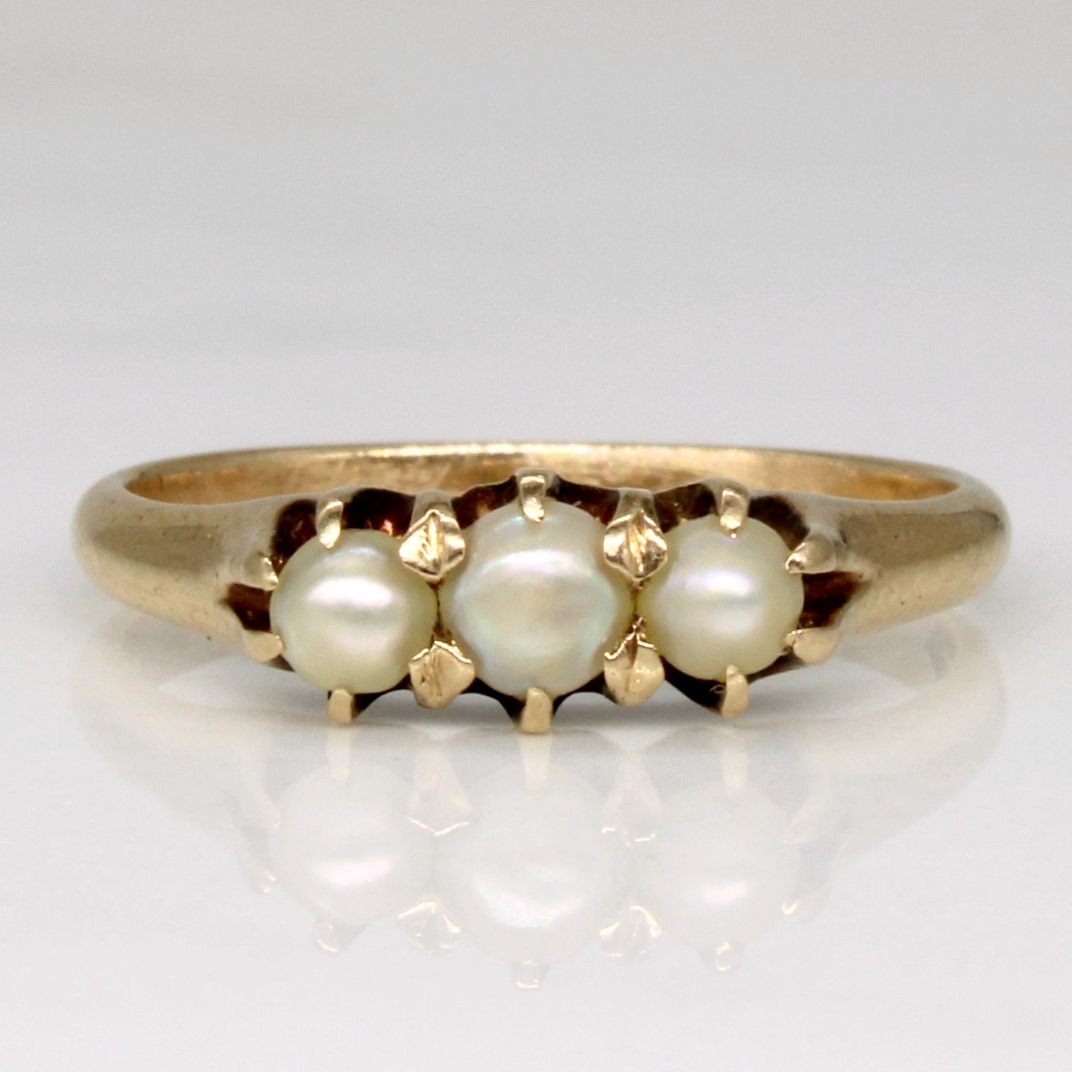 Three Stone Pearl Ring | SZ 4.75 |