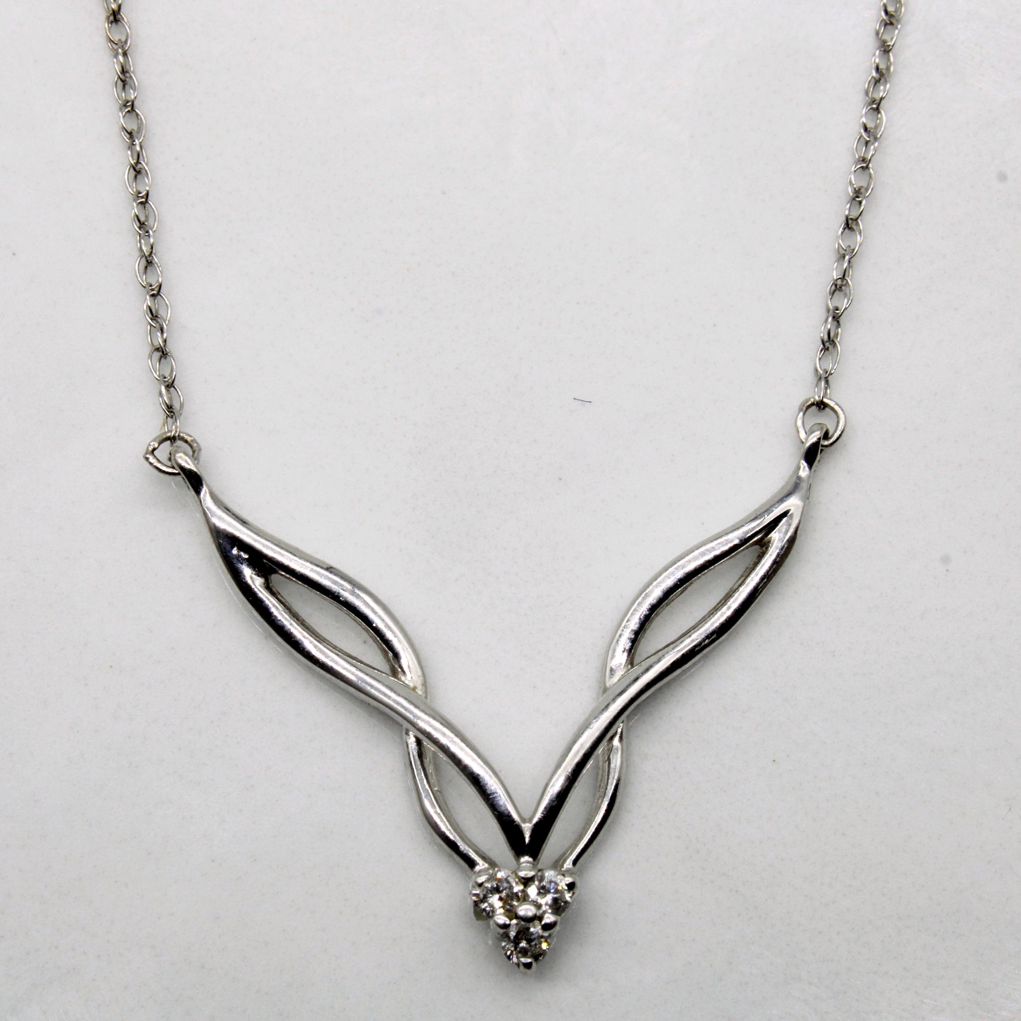 Twisted Diamond Plate Necklace | 0.06ctw | 17