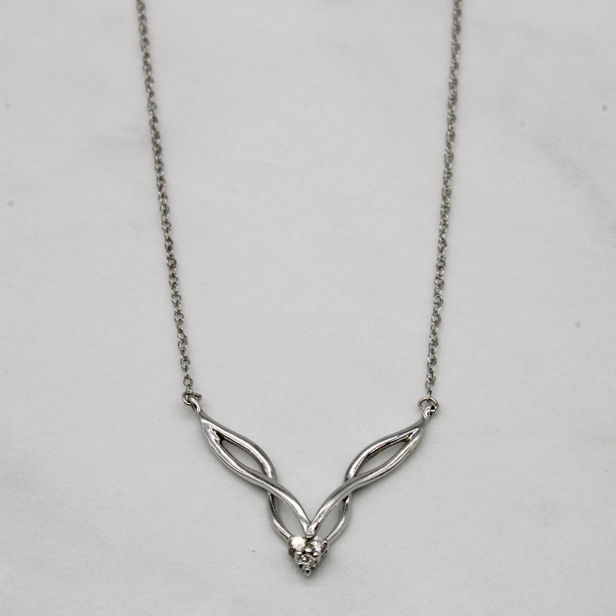 Twisted Diamond Plate Necklace | 0.06ctw | 17