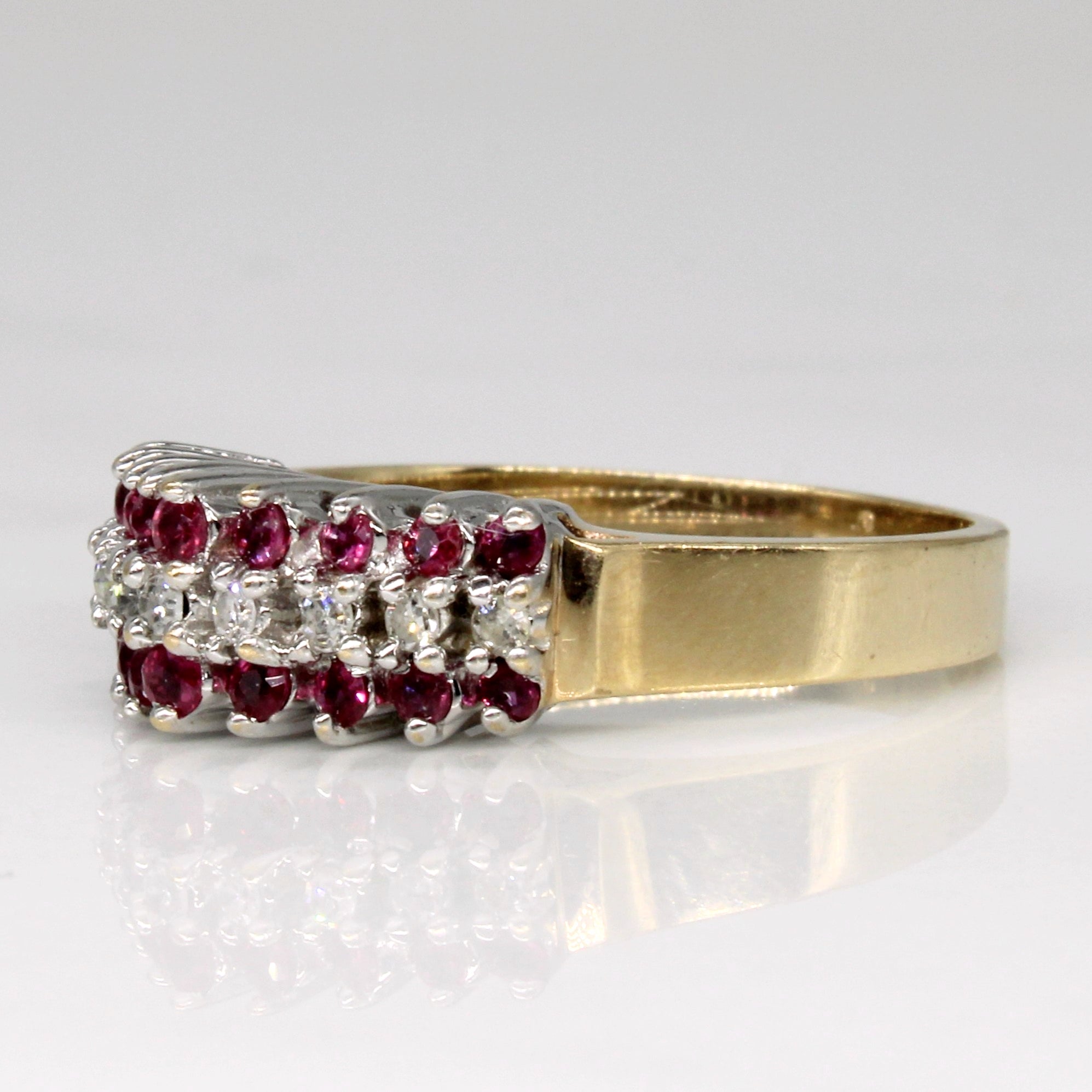Bague sertie de rubis et de diamants | 0,27 ct, 0,09 ct | Taille 6,5 | 