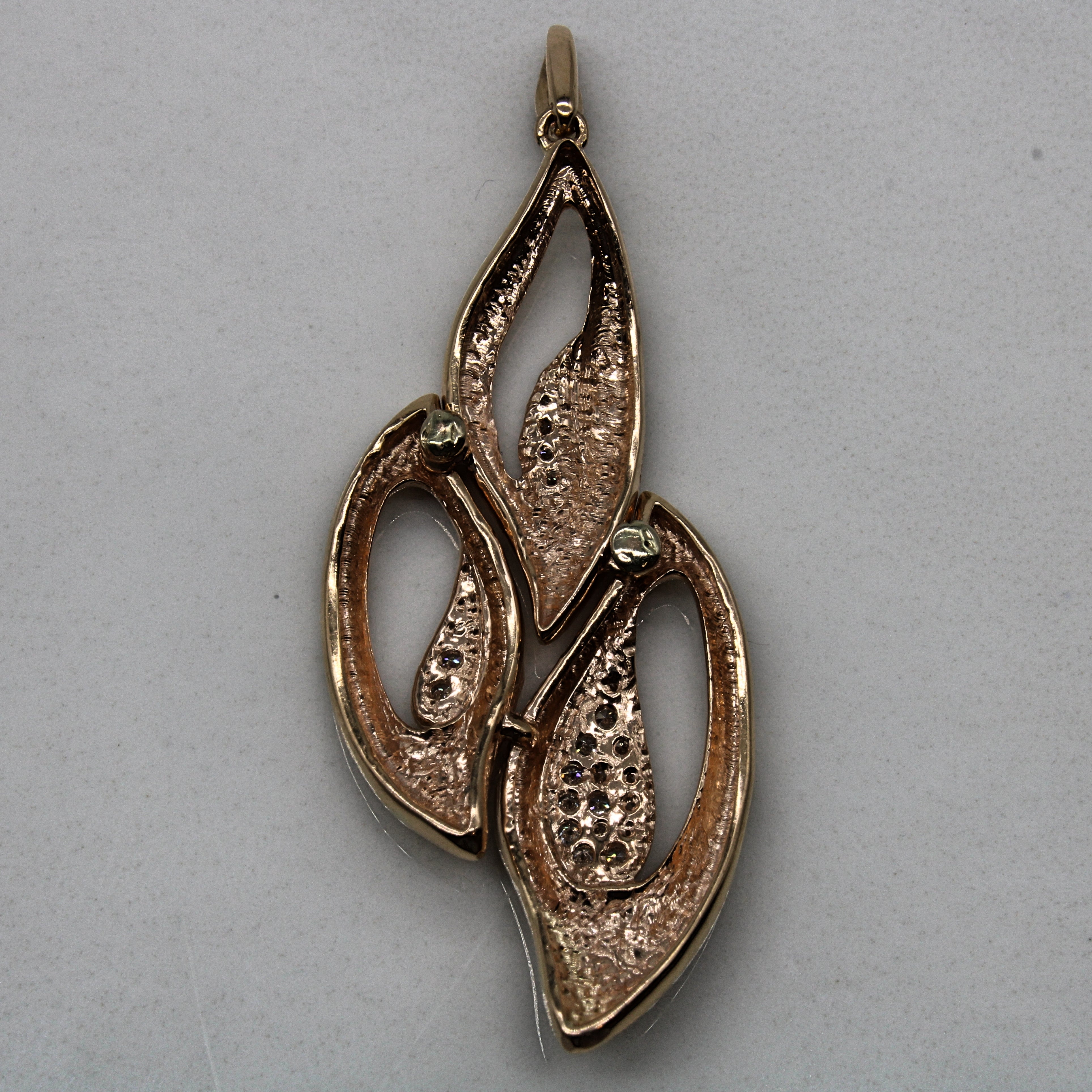 Abstract Diamond Pendant | 0.21ctw |