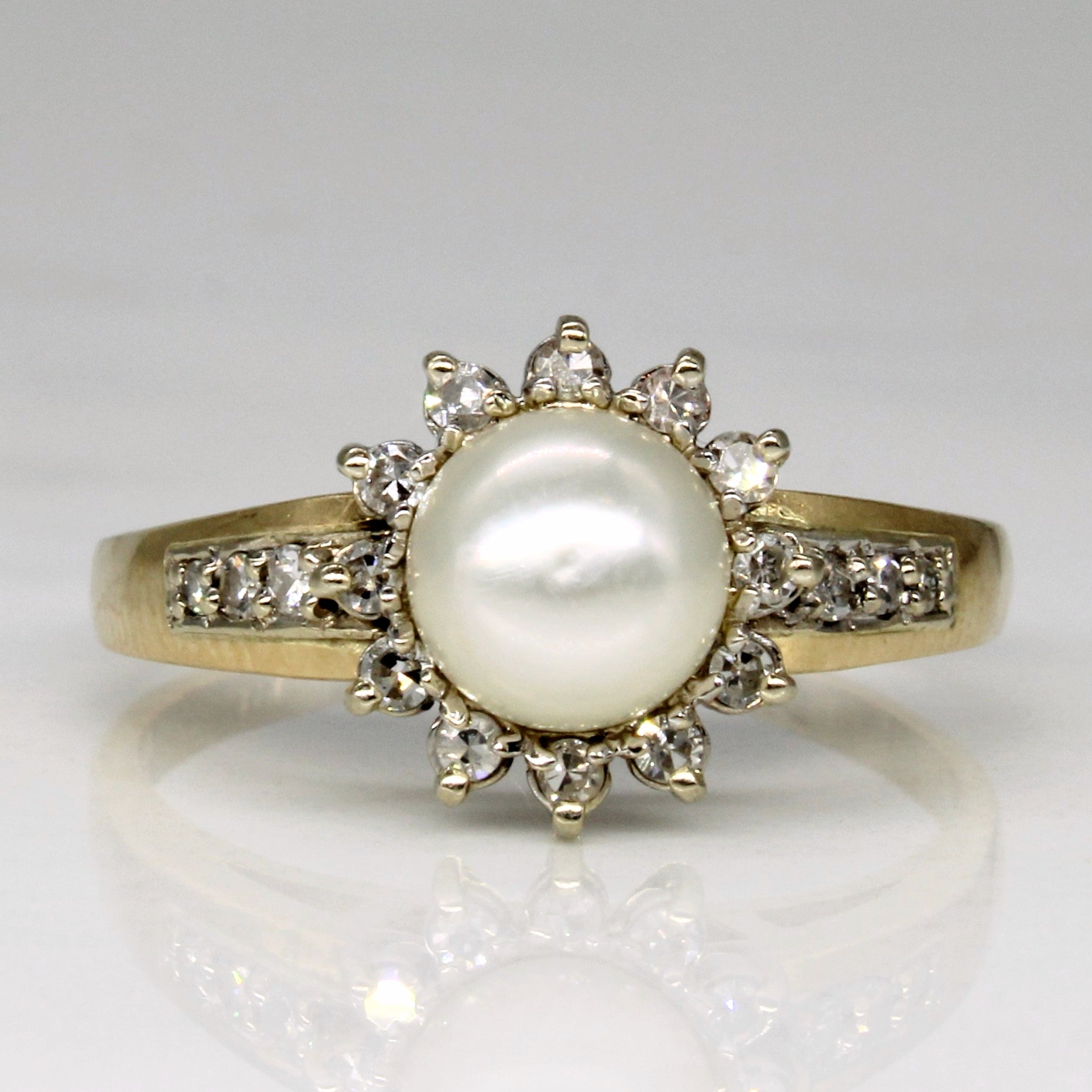 Diamond Halo Pearl Ring | 0.17ctw | SZ 8 |