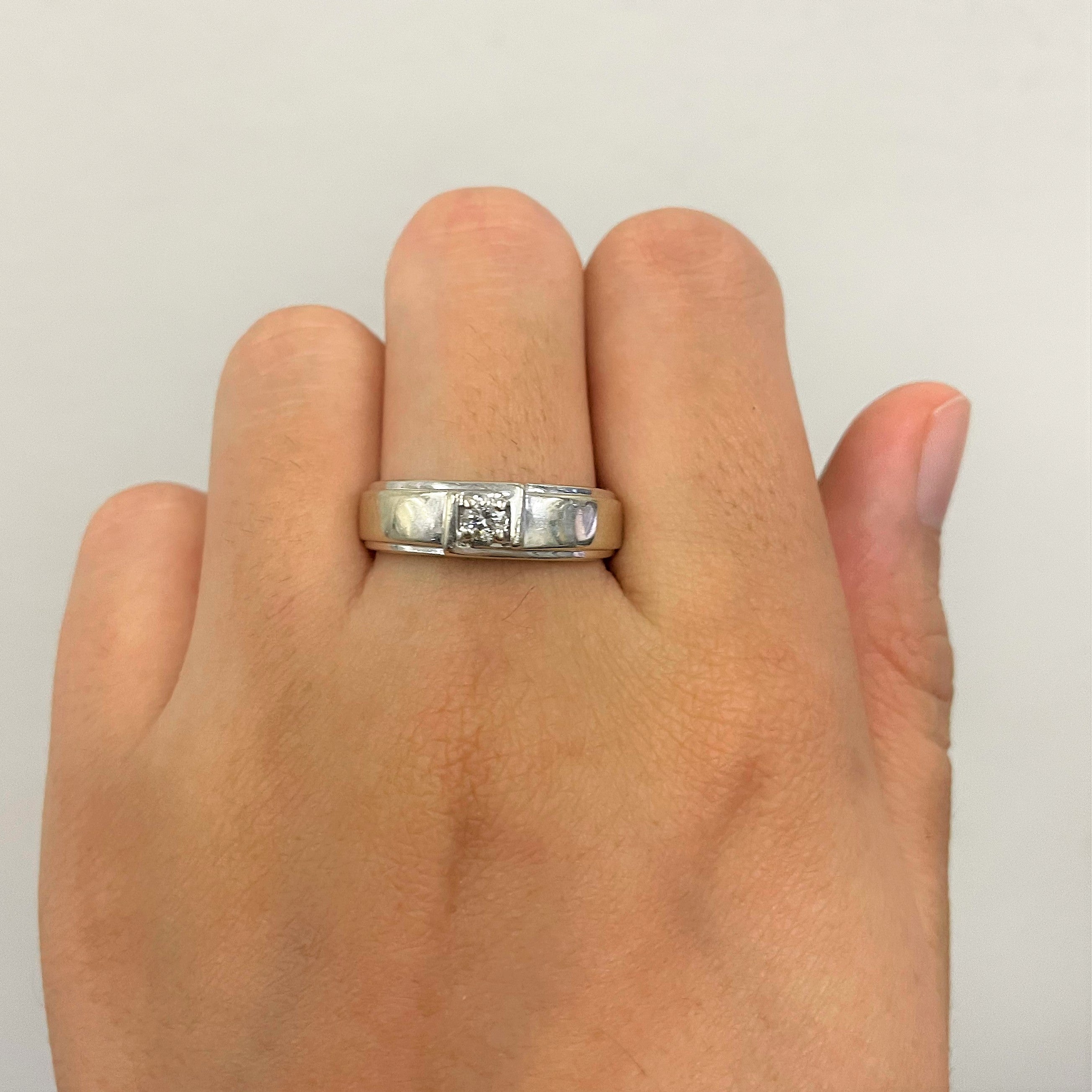 Solitaire Diamond Band | 0.15ct | SZ 9.25 |