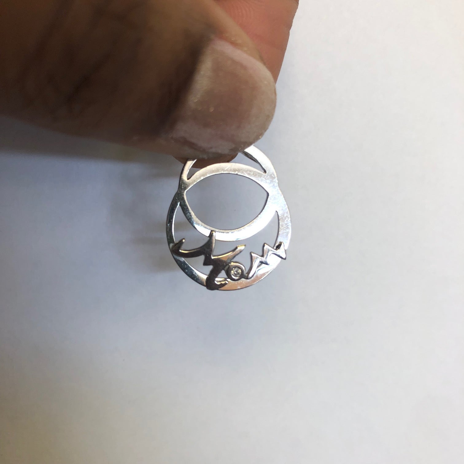 Diamond 'Mom' Pendant | 0.01ct |
