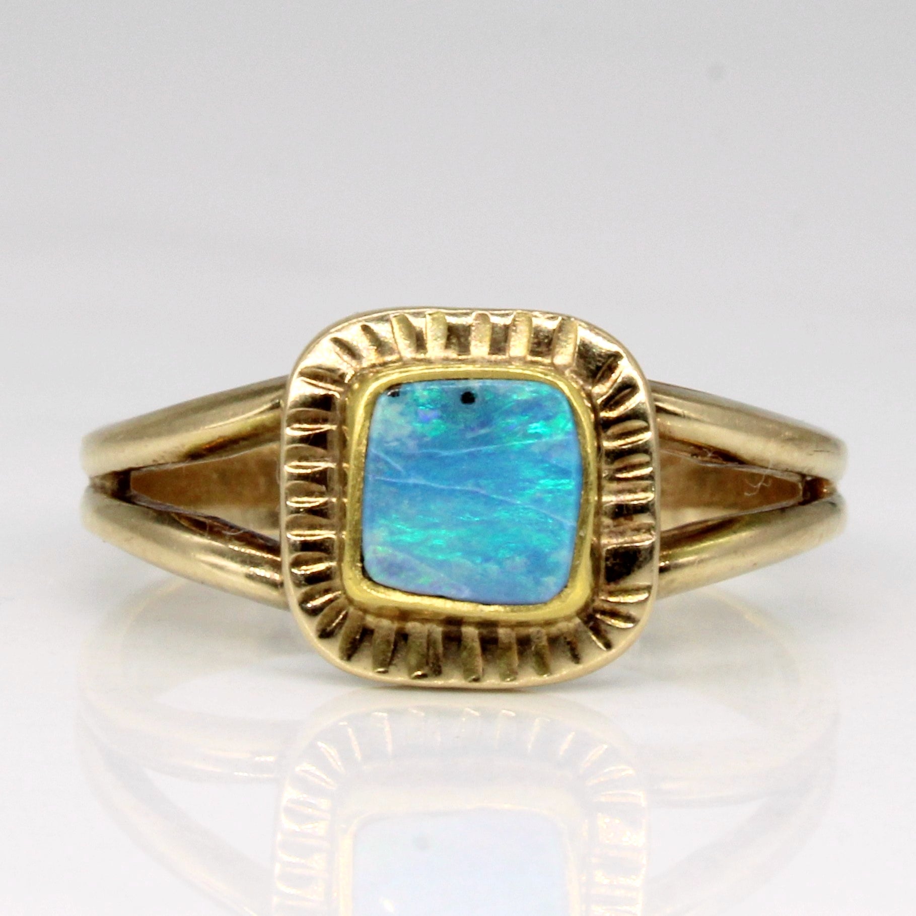 Opal Cocktail Ring | 0.60ct | SZ 7 |