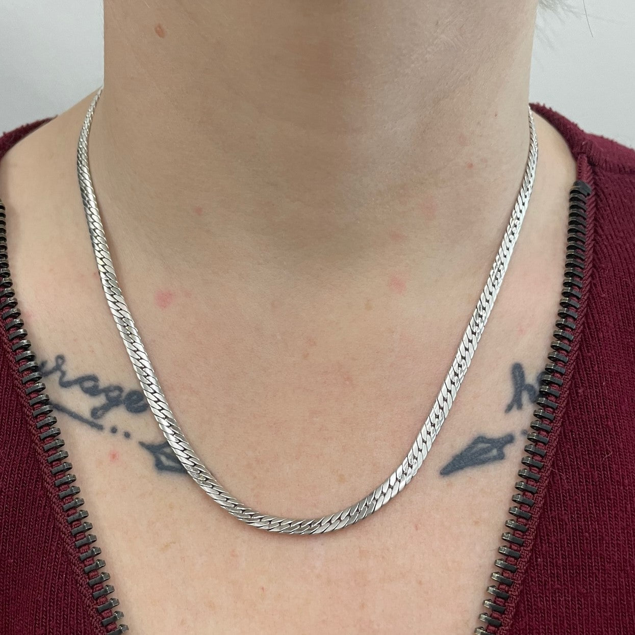 18k White Gold Herringbone Chain | 17.5" |