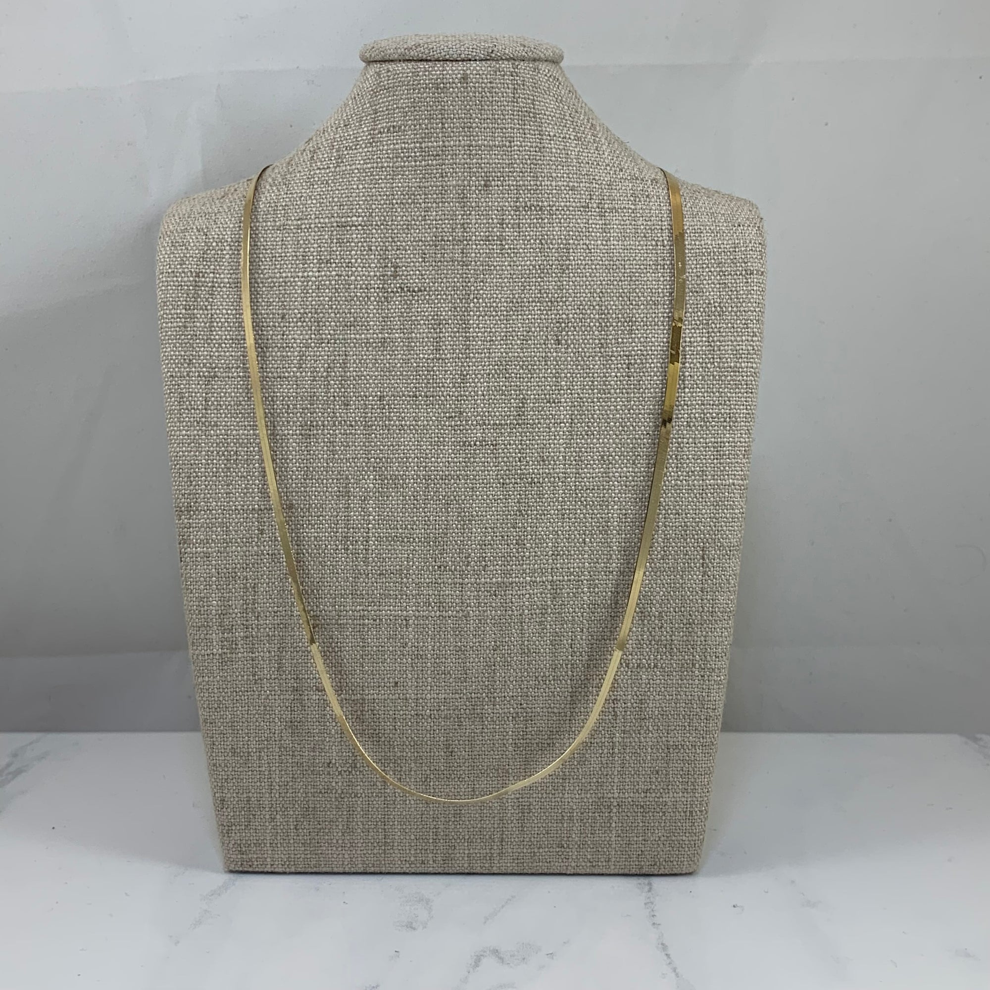 14k Yellow Gold Herringbone Chain | 17.5
