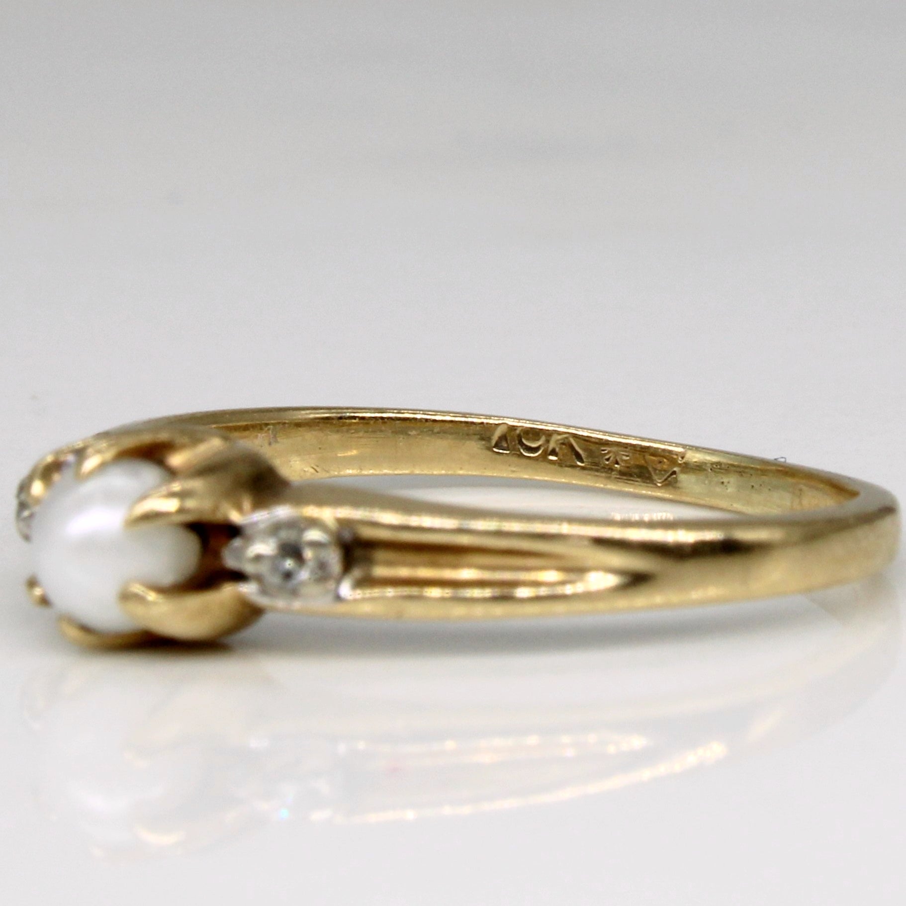 Pearl & Diamond Ring | 0.01ctw | SZ 4.5 |