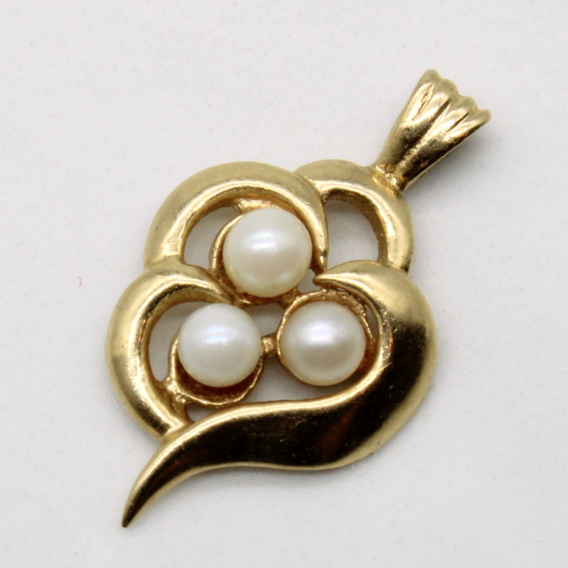 Three Stone Pearl Pendant |