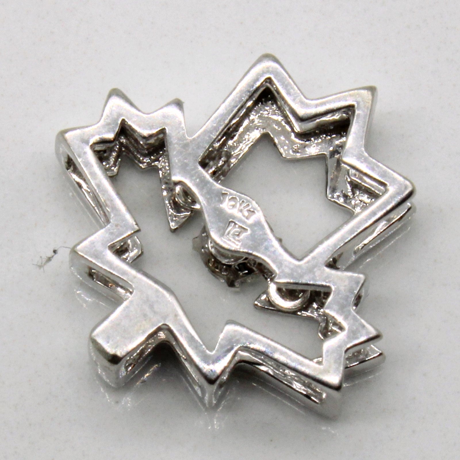 Diamond Maple Leaf Pendant | 0.08ct |